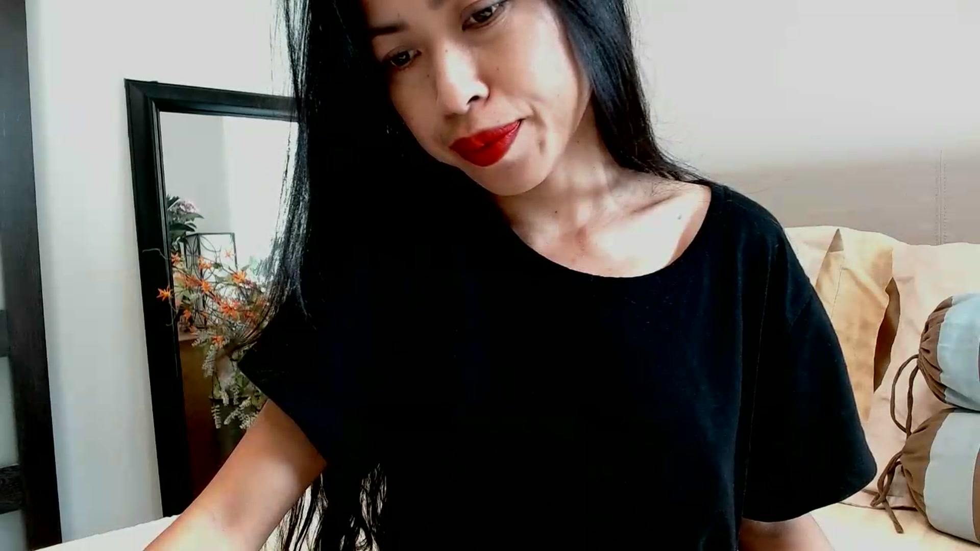 Gallery image thumbnail from Lil__bit's myfreecams stream on, 05/21/2026, 15:58 image 10 of 20