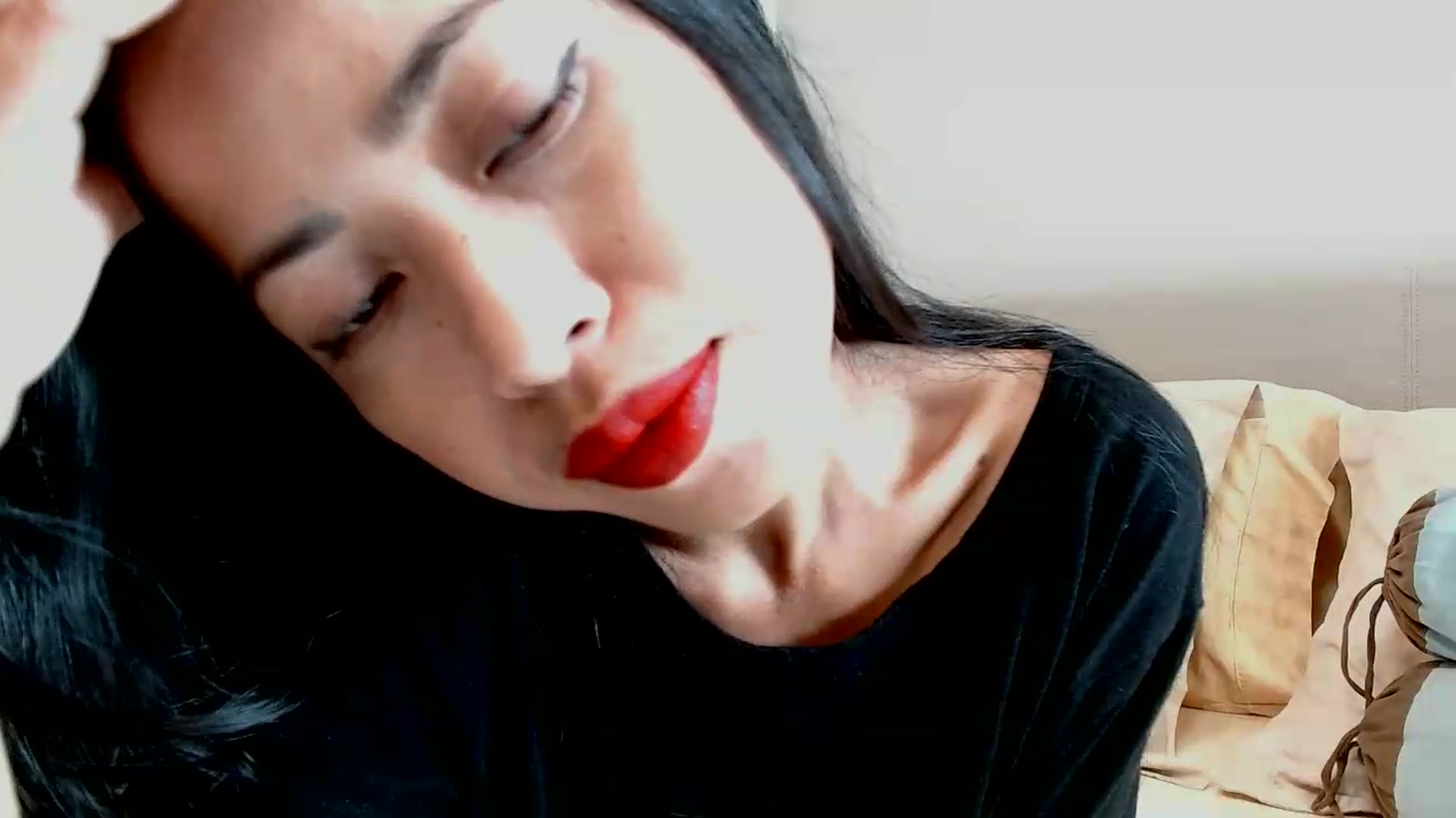 Gallery image thumbnail from Lil__bit's myfreecams stream on, 05/21/2026, 15:58 image 11 of 20