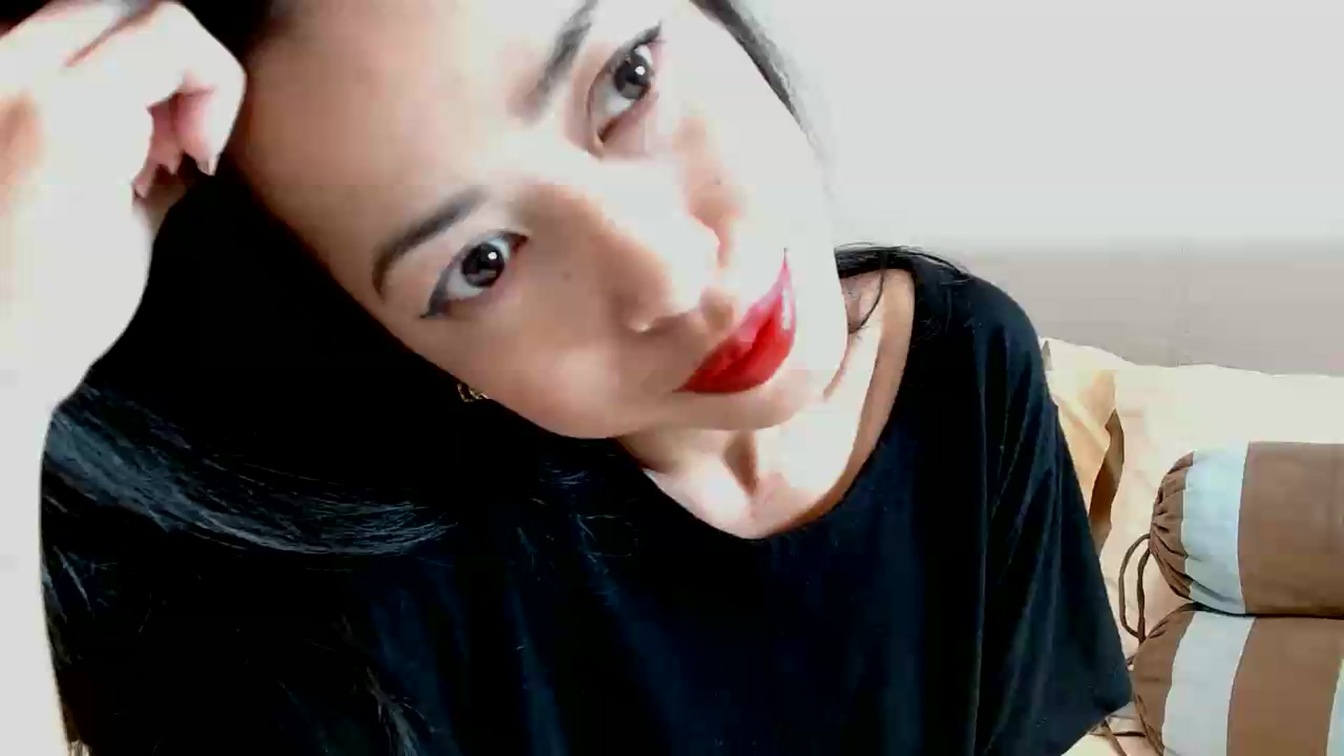 Gallery image thumbnail from Lil__bit's myfreecams stream on, 05/21/2026, 15:58 image 4 of 20