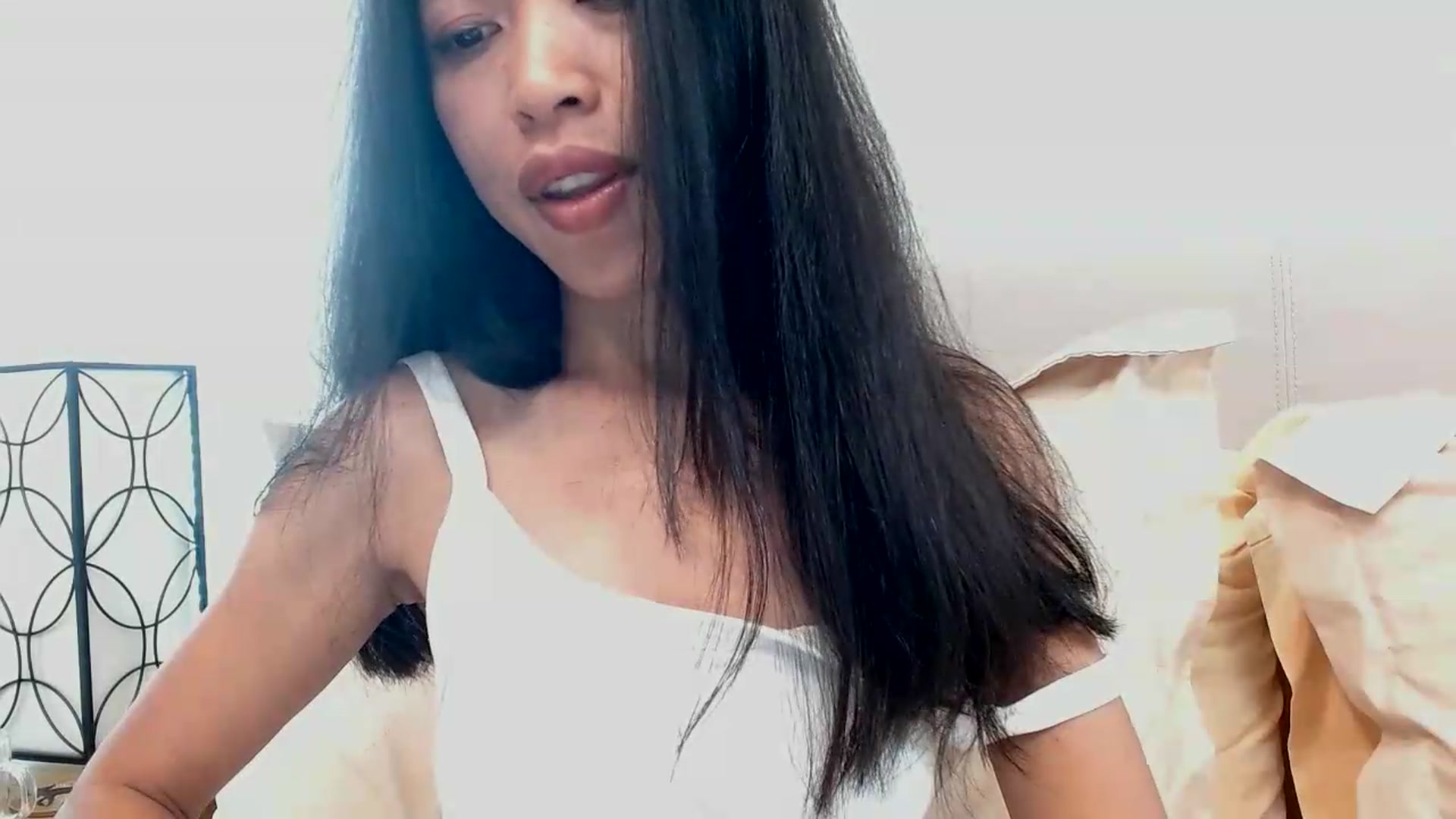 Gallery image thumbnail from Lil__bit's myfreecams stream on, 06/02/2026, 19:40 image 4 of 20
