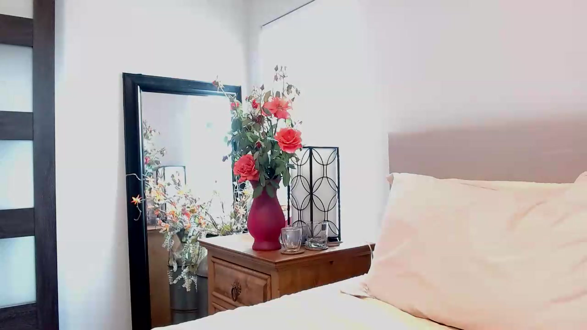 Gallery image thumbnail from Lil__bit's myfreecams stream on, 06/11/2026, 18:36 image 19 of 20