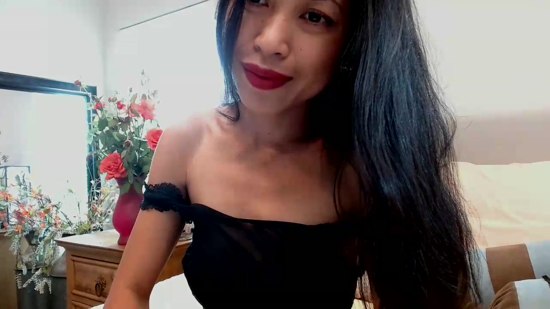 Gallery image thumbnail from Lil__bit's myfreecams stream on, 06/11/2026, 19:38 image 16 of 20