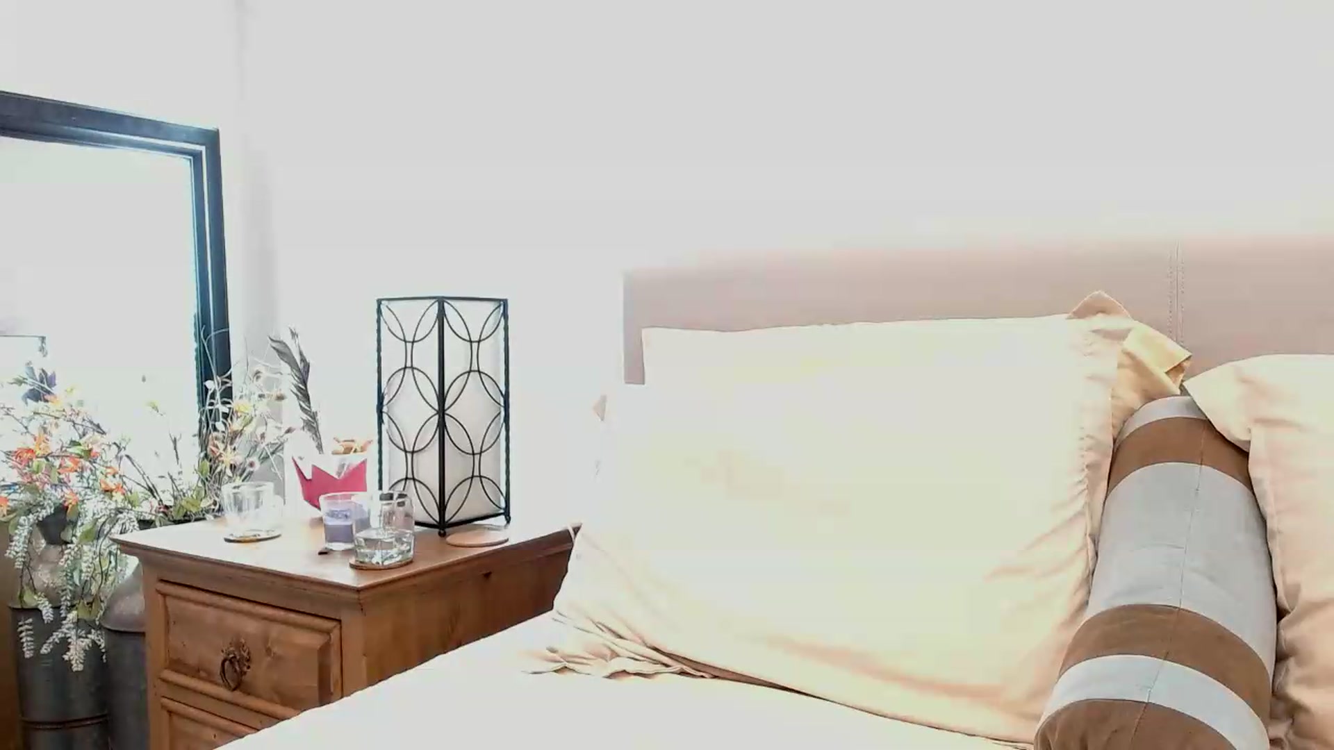 Gallery image thumbnail from Lil__bit's myfreecams stream on, 06/22/2026, 19:48 image 10 of 20