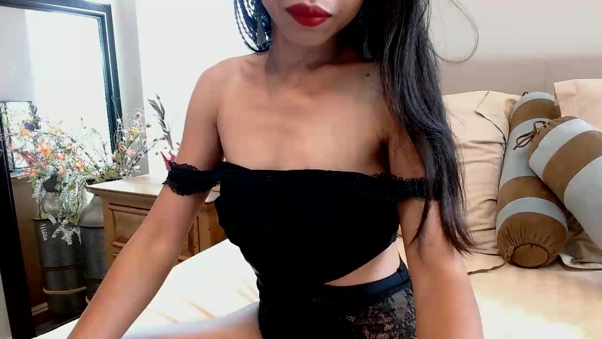 Gallery image thumbnail from Lil__bit's myfreecams stream on, 06/29/2026, 16:23 image 2 of 20