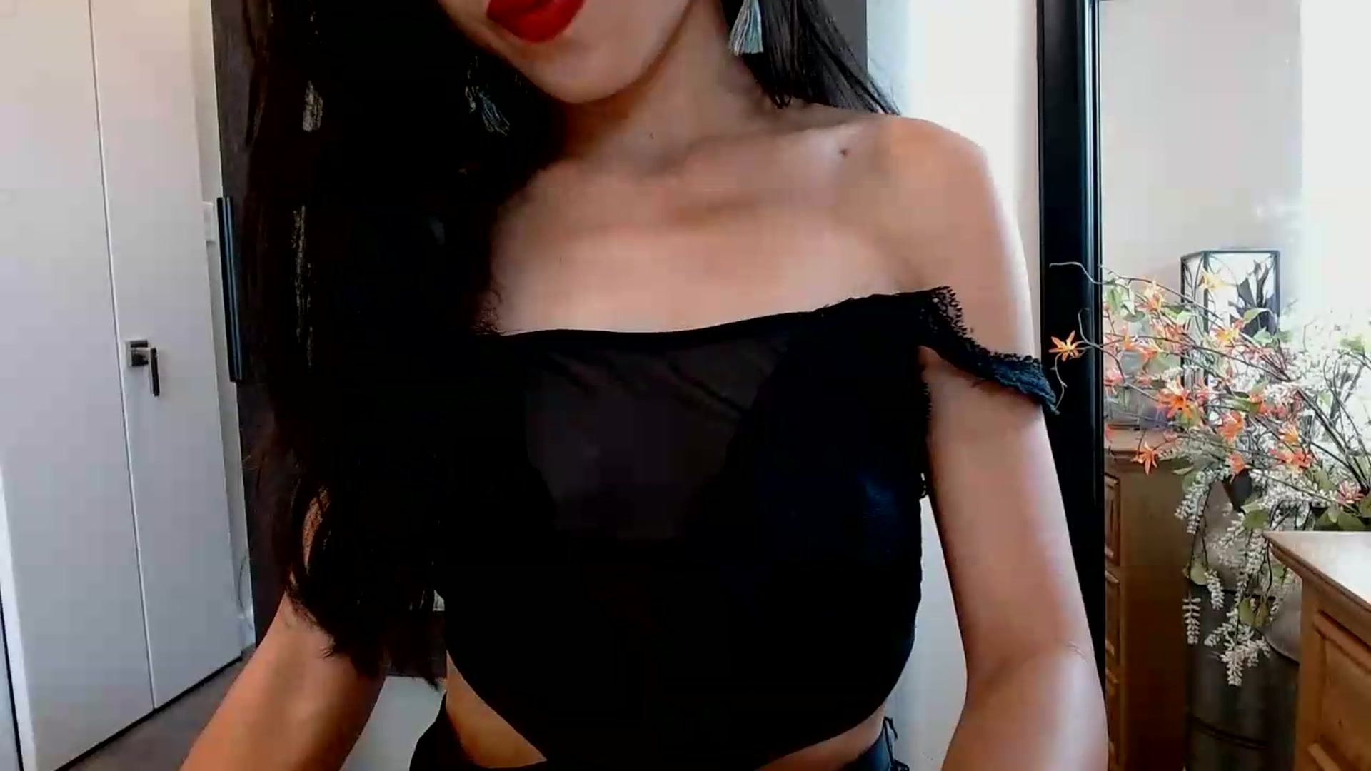 Gallery image thumbnail from Lil__bit's myfreecams stream on, 06/29/2026, 19:26 image 13 of 20