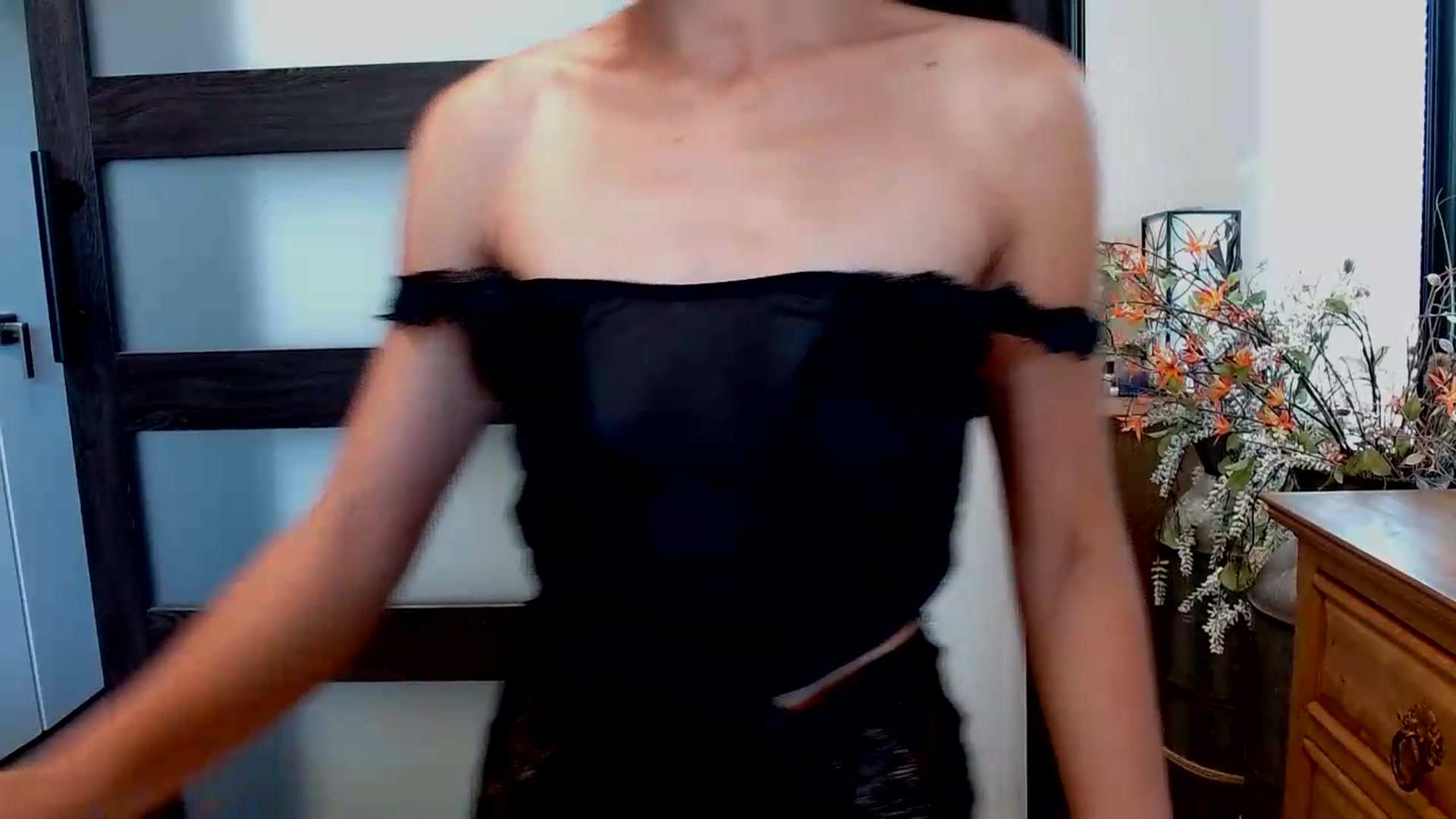 Gallery image thumbnail from Lil__bit's myfreecams stream on, 07/08/2026, 17:41 image 10 of 20