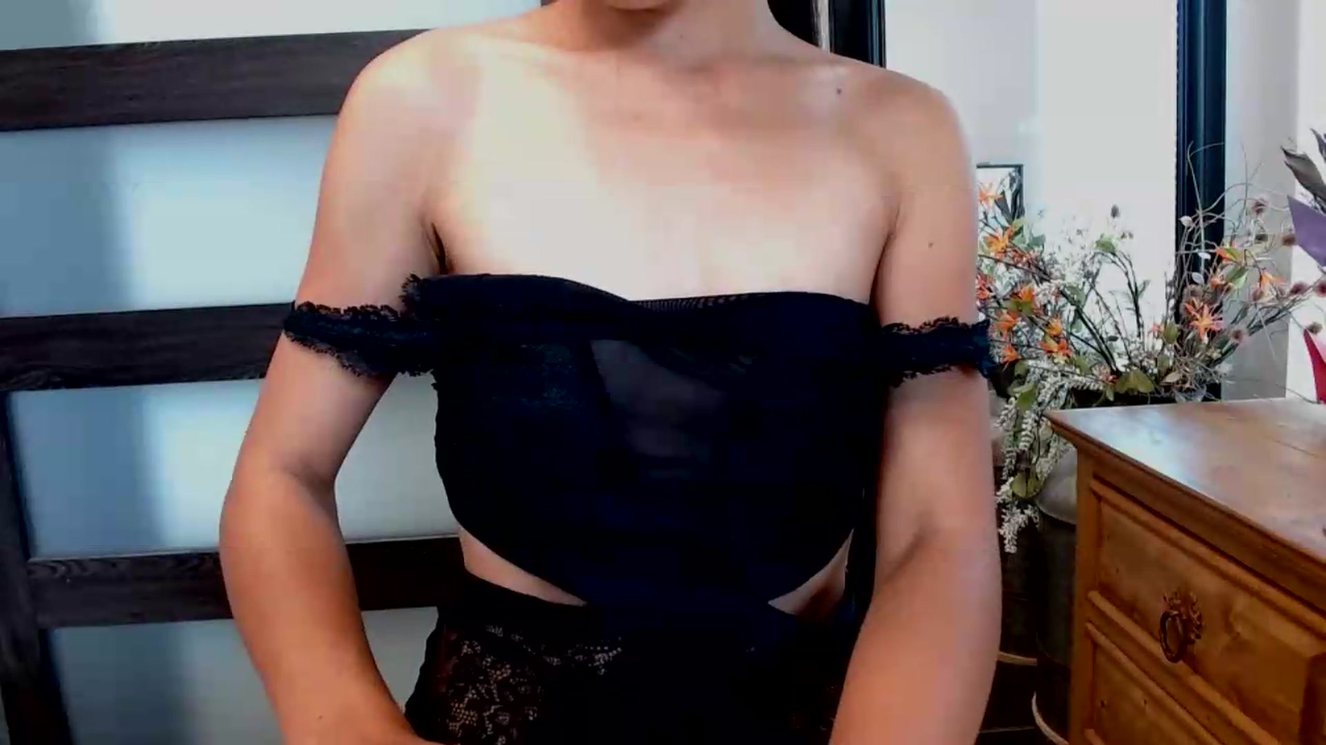Gallery image thumbnail from Lil__bit's myfreecams stream on, 07/08/2026, 17:41 image 19 of 20