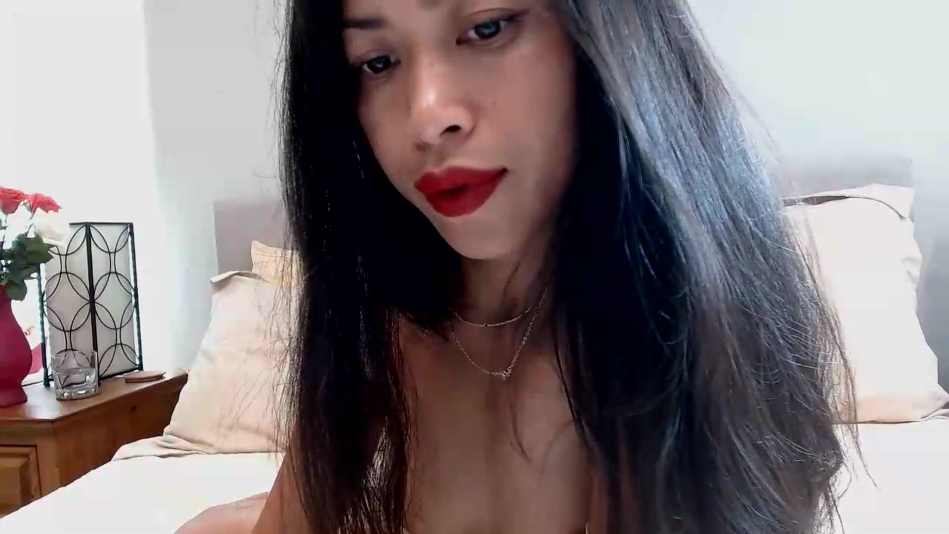 Gallery image thumbnail from Lil__bit's myfreecams stream on, 07/16/2026, 17:39 image 12 of 20
