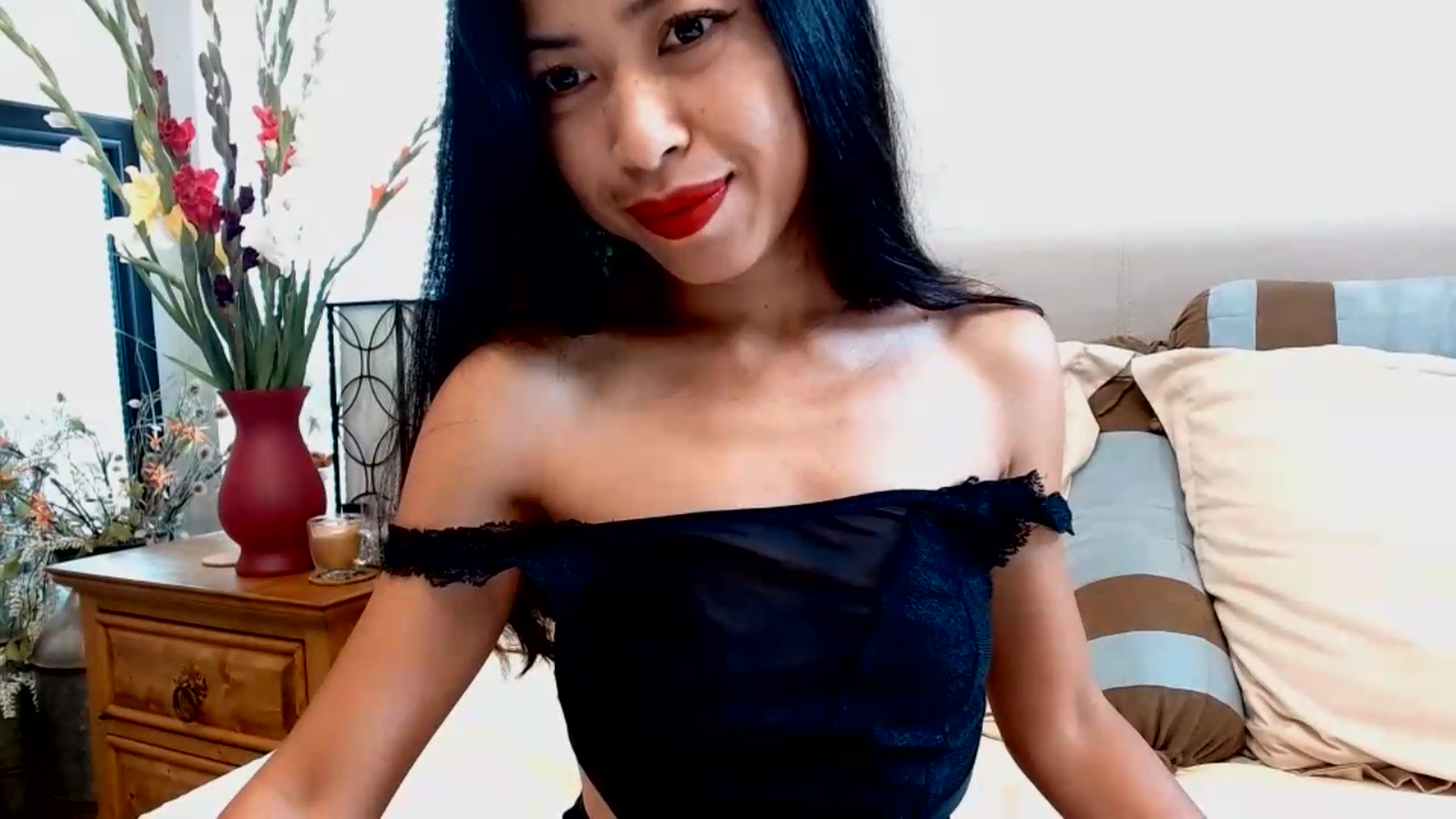 Gallery image thumbnail from Lil__bit's myfreecams stream on, 08/07/2026, 17:57 image 4 of 20