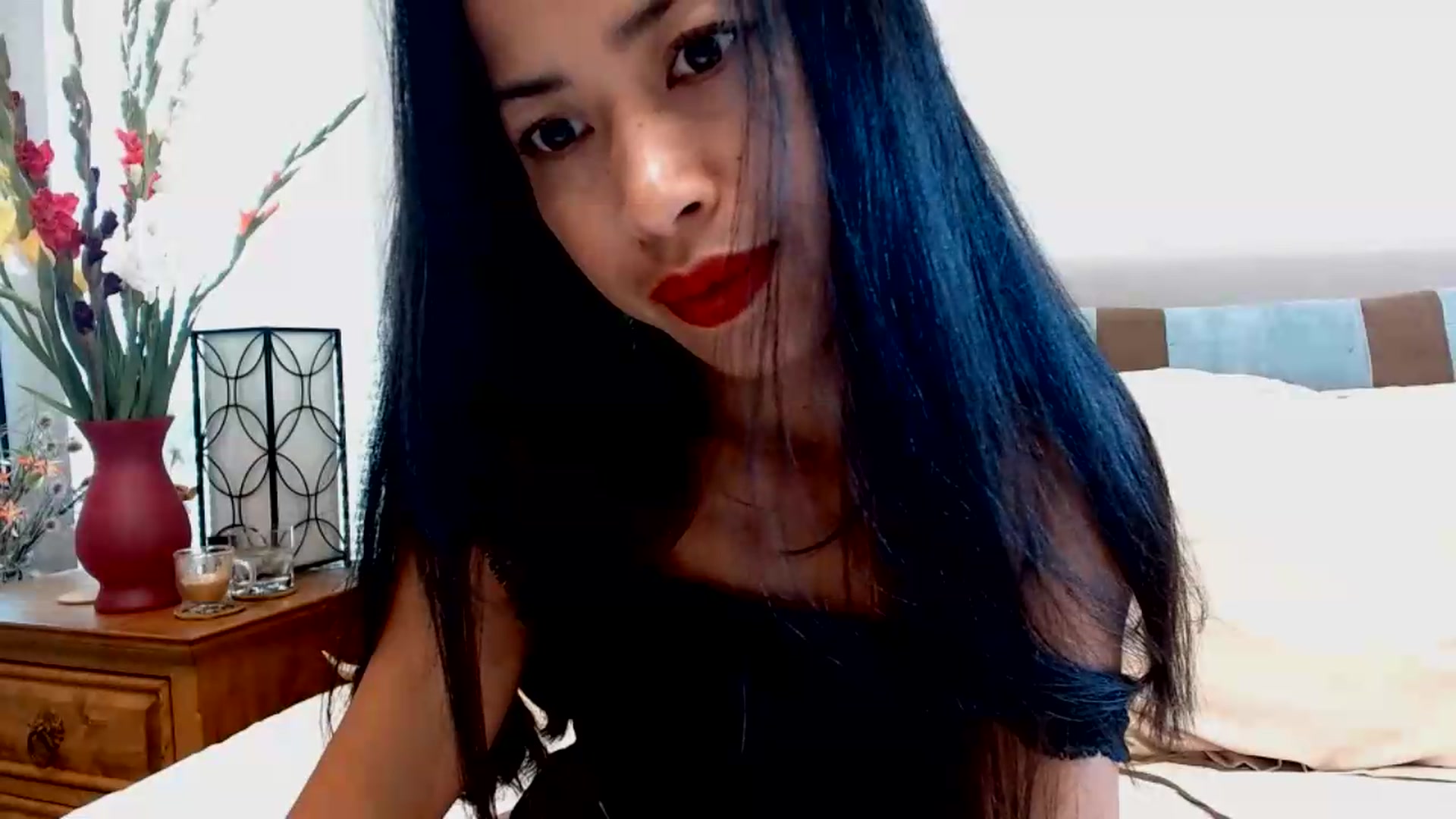 Gallery image thumbnail from Lil__bit's myfreecams stream on, 08/07/2026, 17:57 image 8 of 20