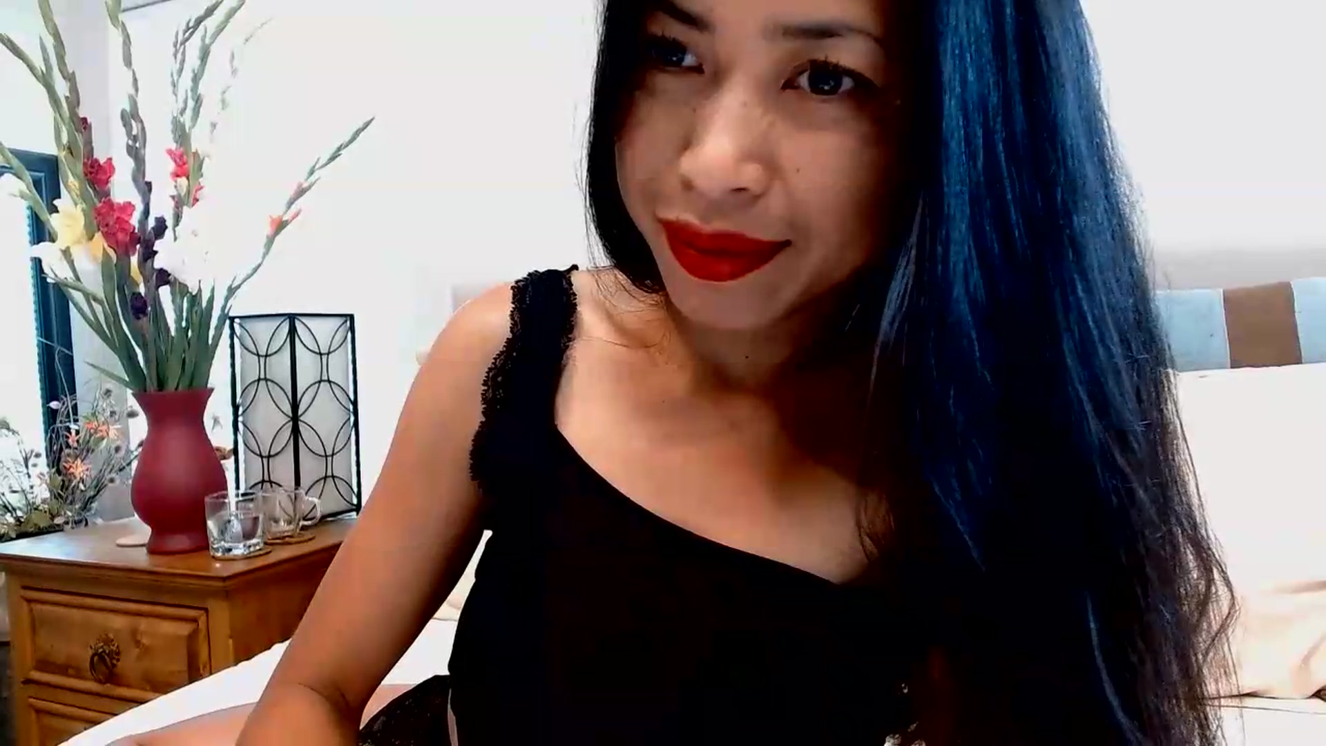 Gallery image thumbnail from Lil__bit's myfreecams stream on, 08/07/2026, 17:57 image 17 of 20