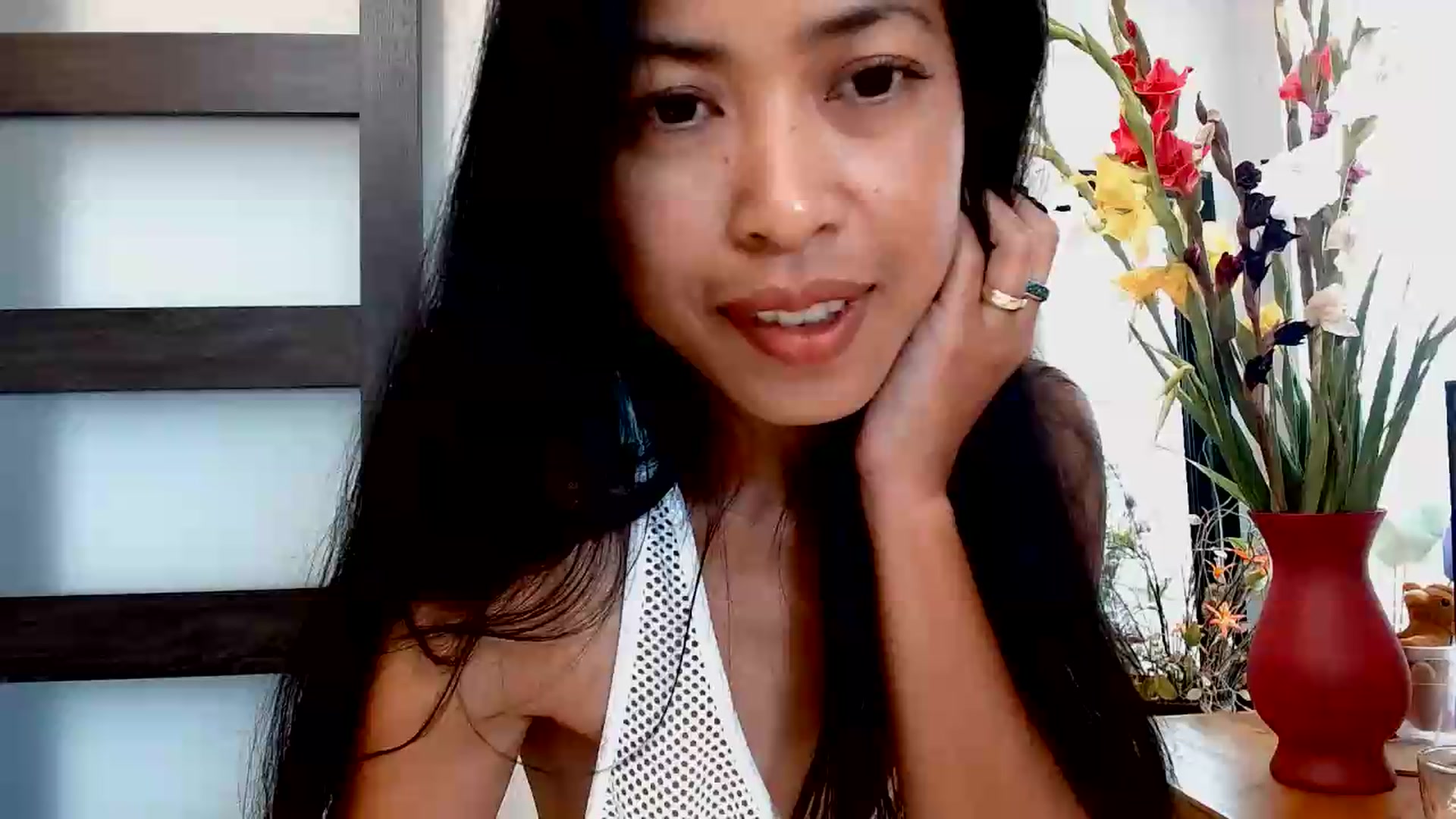Gallery image thumbnail from Lil__bit's myfreecams stream on, 08/10/2026, 20:19 image 14 of 20