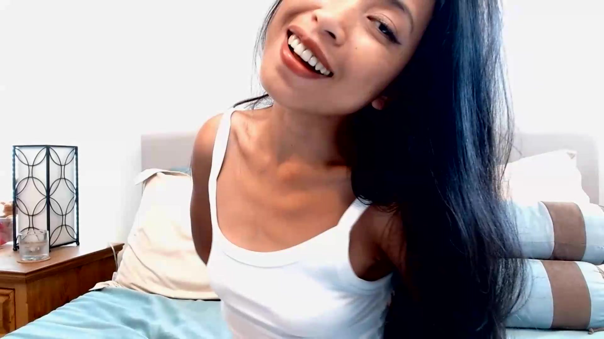 Gallery image thumbnail from Lil__bit's myfreecams stream on, 08/27/2026, 18:56 image 15 of 20