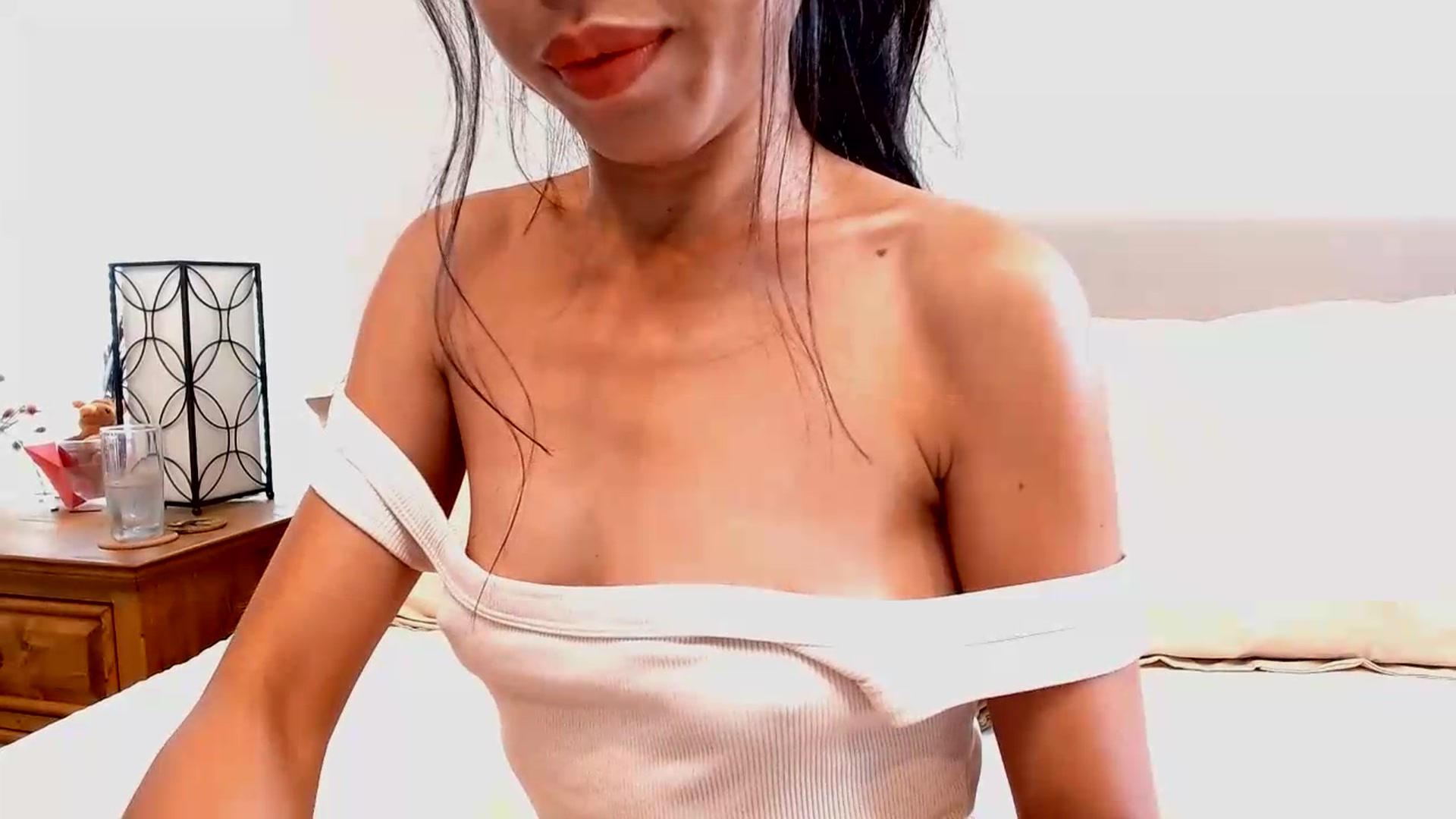 Gallery image thumbnail from Lil__bit's myfreecams stream on, 09/01/2026, 20:19 image 2 of 20