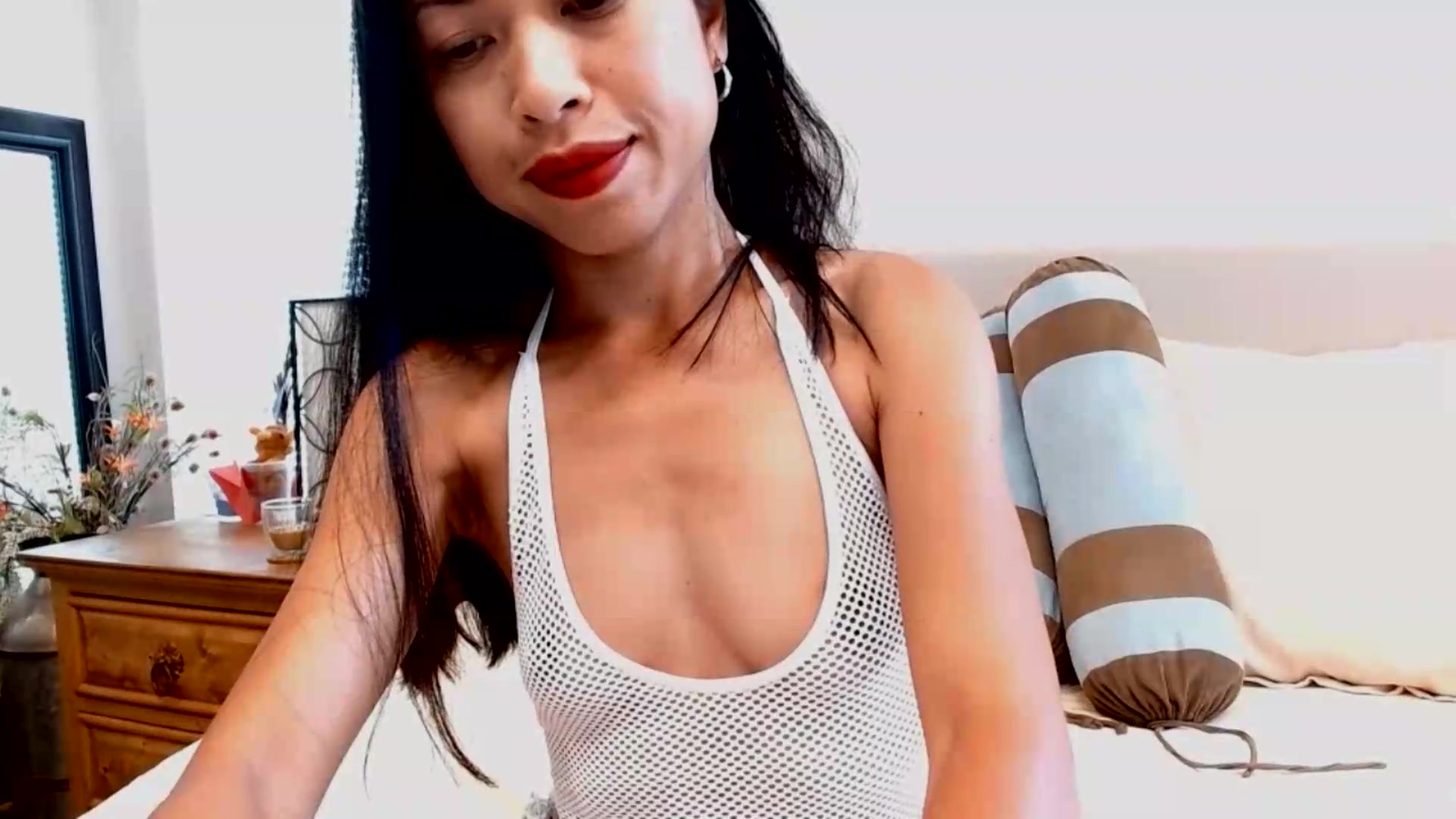 Gallery image thumbnail from Lil__bit's myfreecams stream on, 09/04/2026, 19:41 image 19 of 20