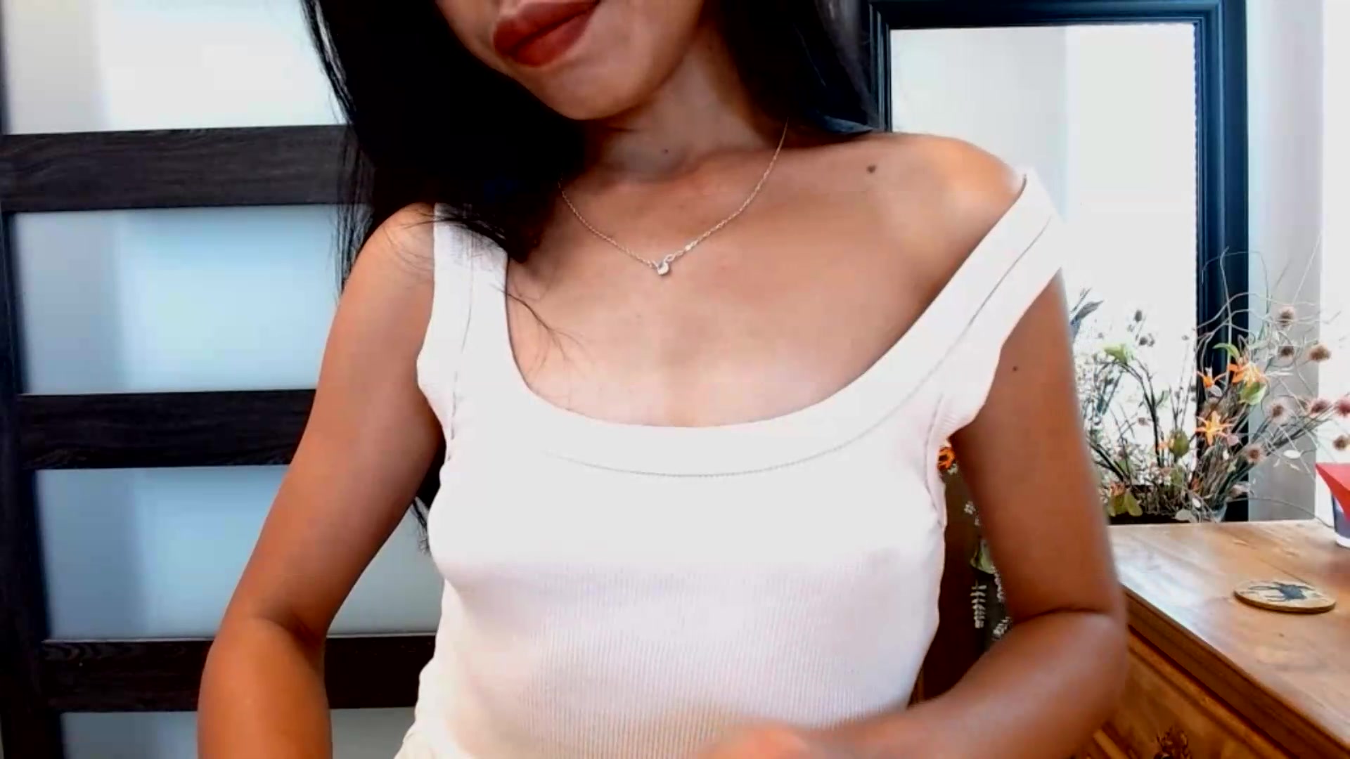 Gallery image thumbnail from Lil__bit's myfreecams stream on, 09/08/2026, 20:49 image 5 of 20