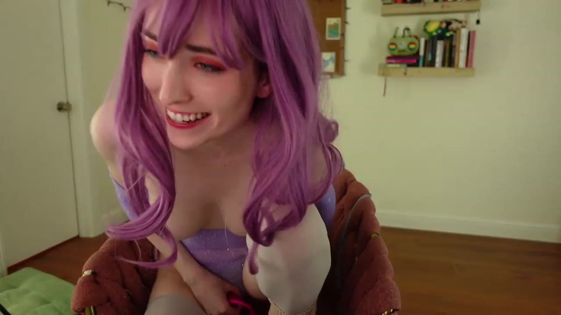 Gallery image thumbnail from Lil_blueberry's myfreecams stream on, 12/01/2022, 02:54 image 14 of 20