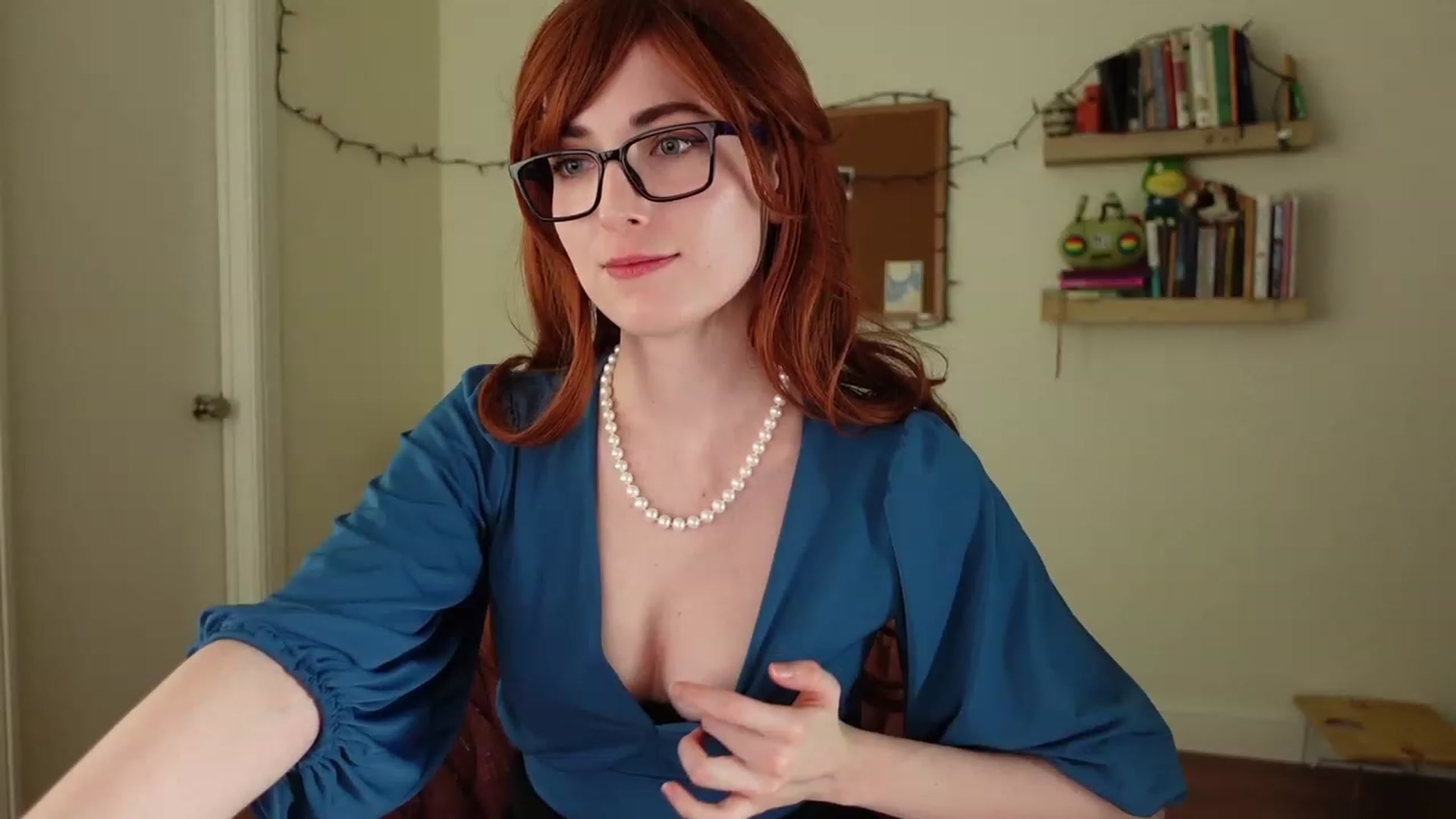 Gallery image thumbnail from Lil_blueberry's myfreecams stream on, 01/12/2023, 03:46 image 5 of 20