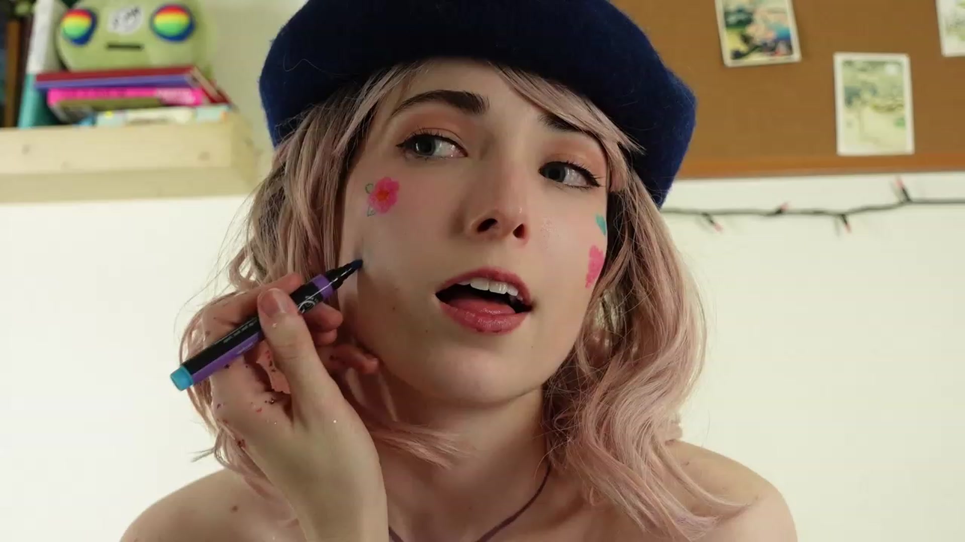 Gallery image thumbnail from Lil_blueberry's myfreecams stream on, 01/16/2023, 04:53 image 16 of 20