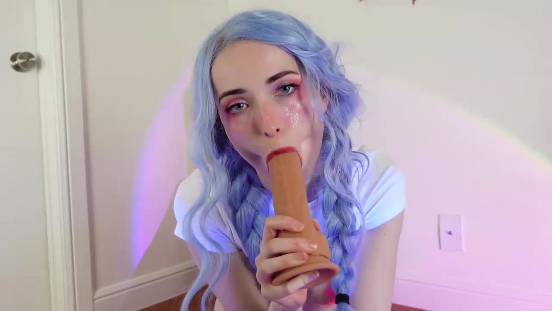Gallery image thumbnail from Lil_blueberry's myfreecams stream on, 01/22/2023, 04:13 image 2 of 20