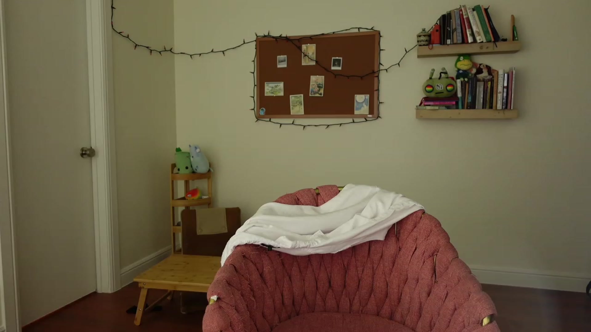 Gallery image thumbnail from Lil_blueberry's myfreecams stream on, 01/27/2023, 04:10 image 2 of 20