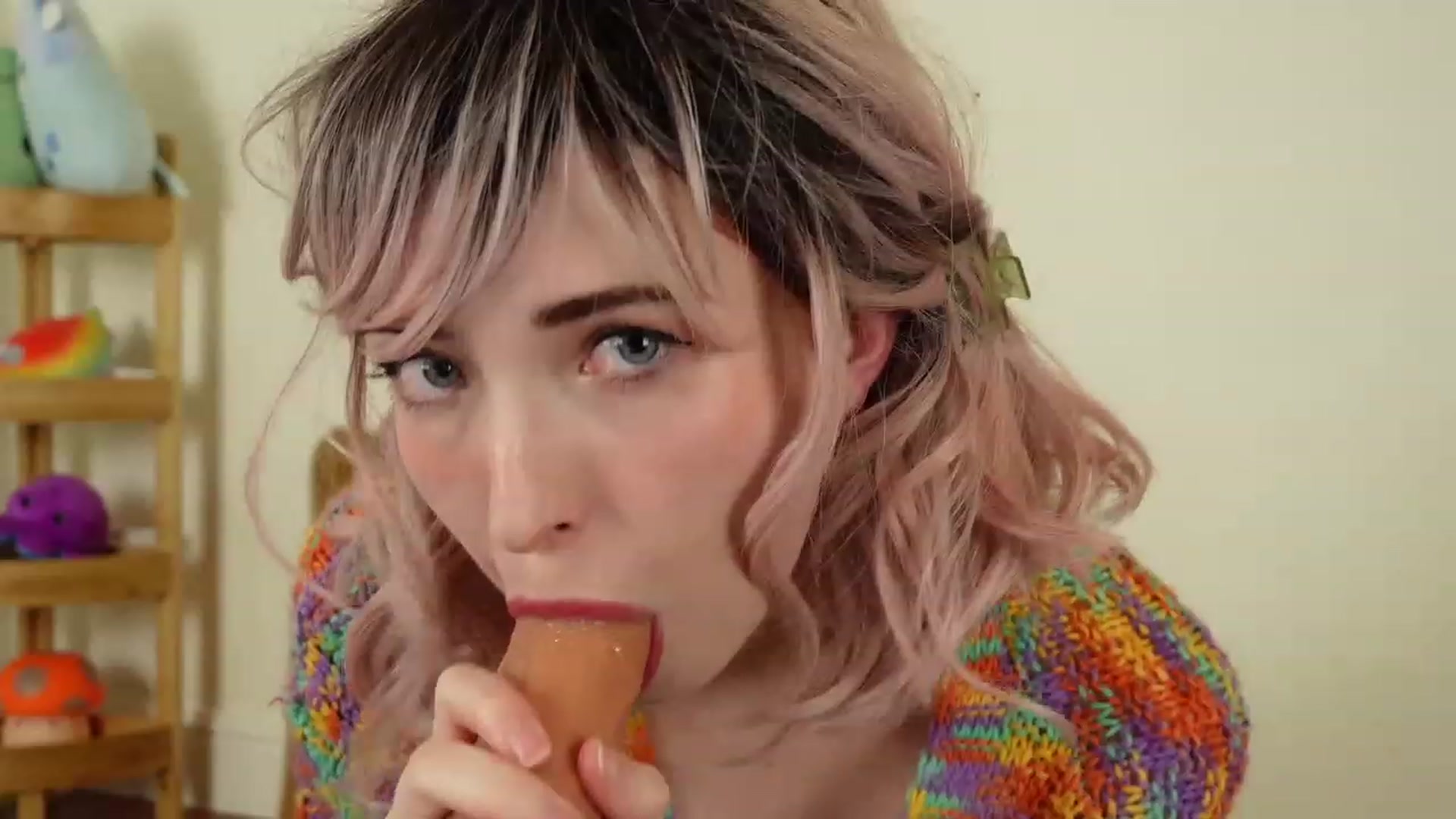 Gallery image thumbnail from Lil_blueberry's myfreecams stream on, 01/30/2023, 02:32 image 4 of 20