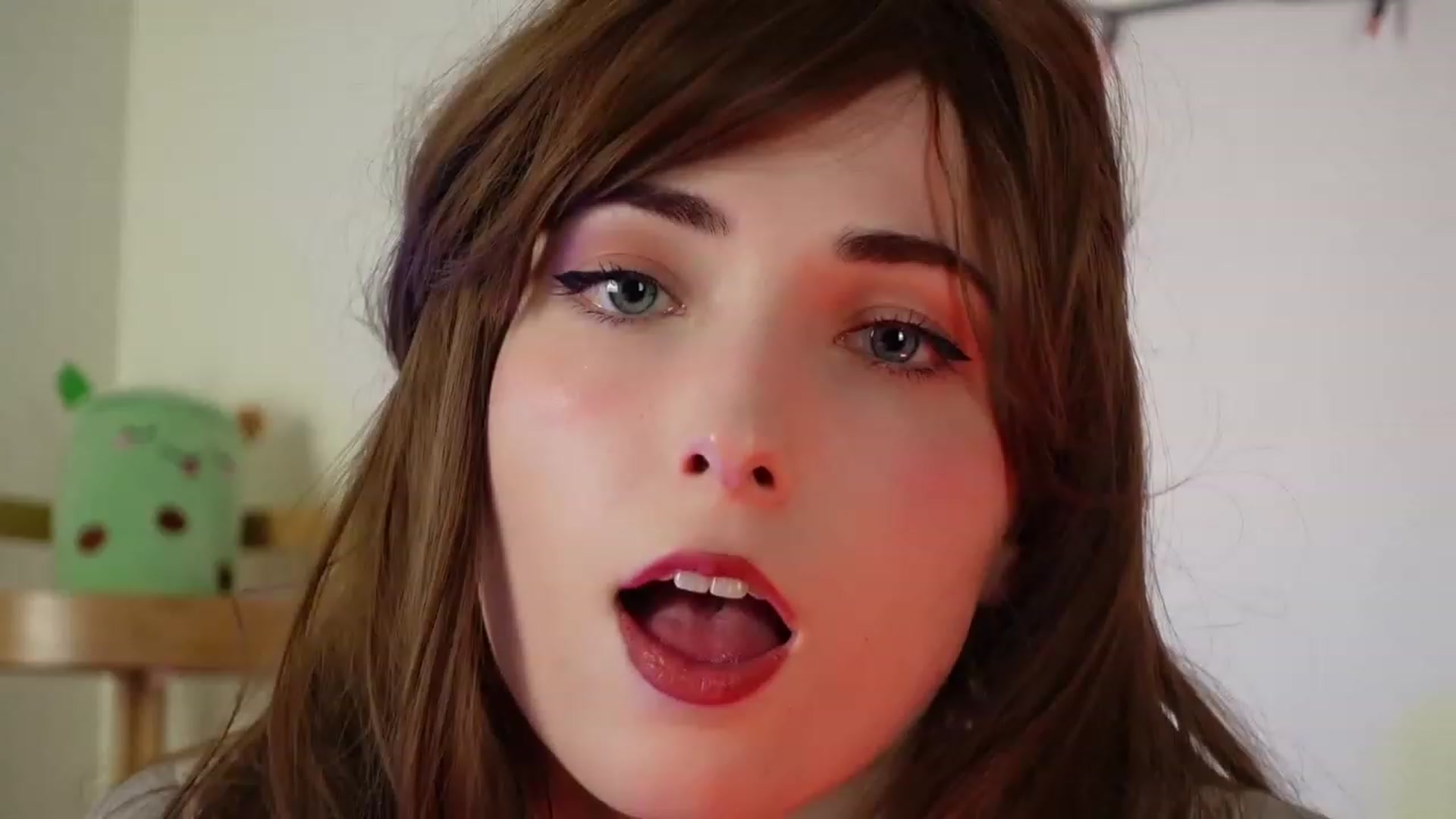 Gallery image thumbnail from Lil_blueberry's myfreecams stream on, 02/05/2023, 02:22 image 5 of 20