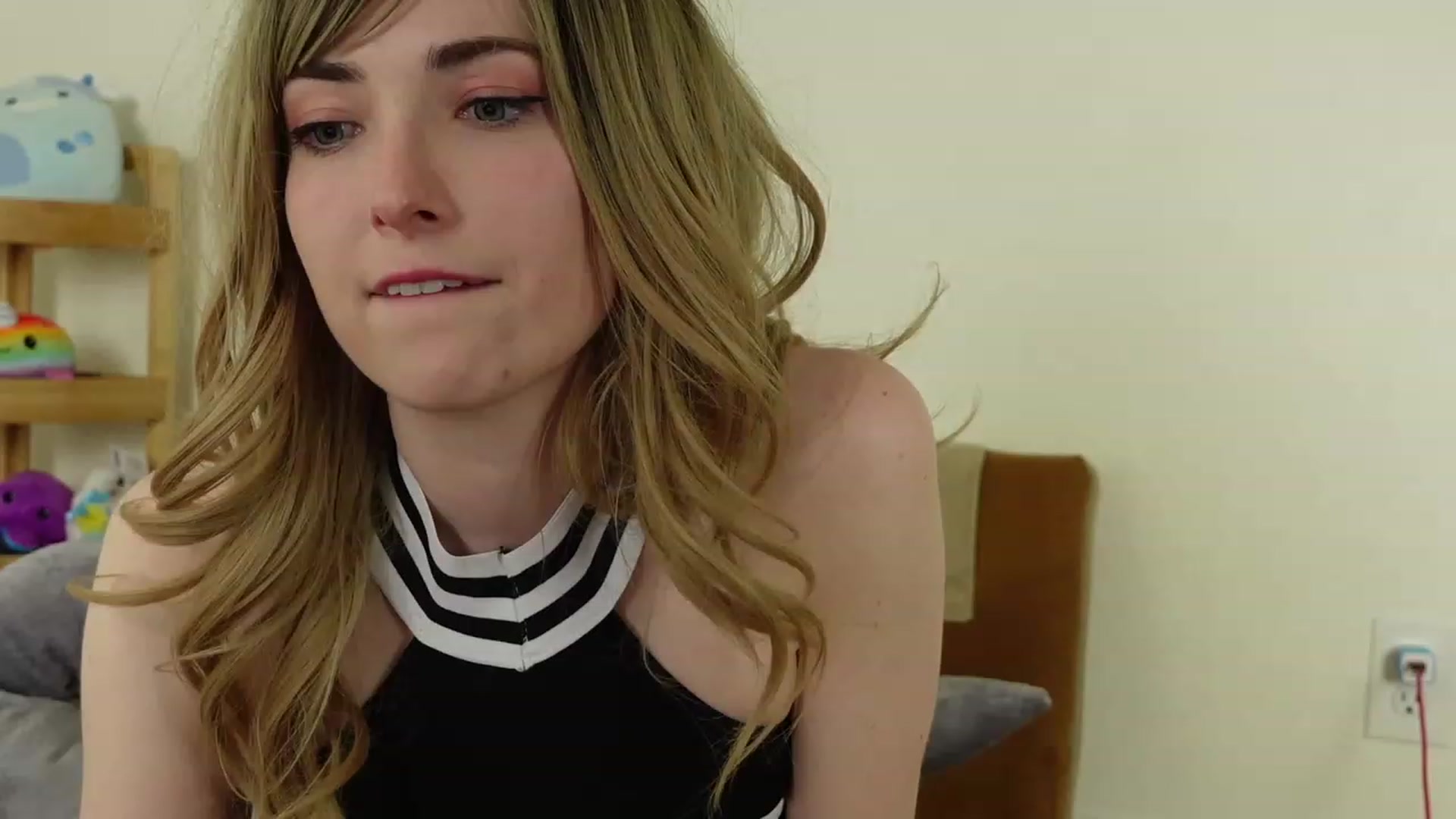 Gallery image thumbnail from Lil_blueberry's myfreecams stream on, 02/27/2023, 02:33 image 11 of 20
