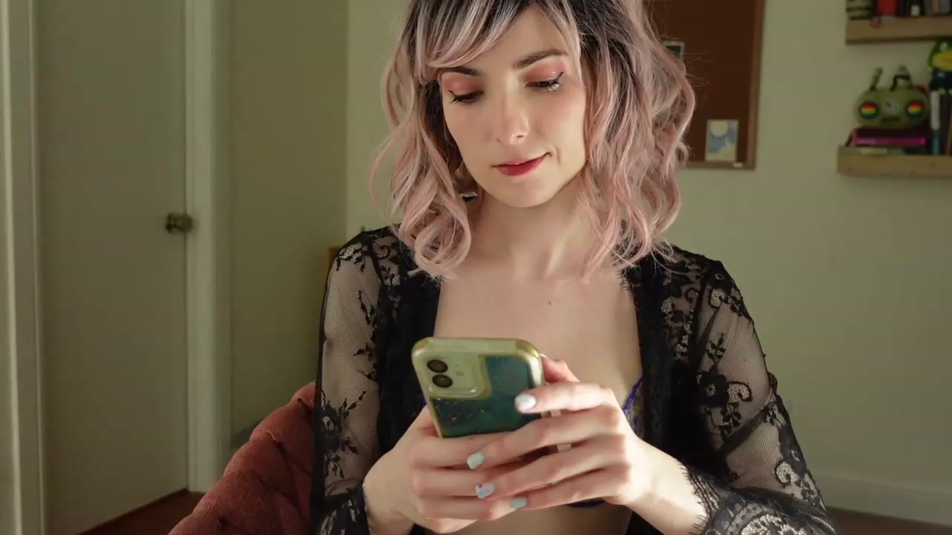 Gallery image thumbnail from Lil_blueberry's myfreecams stream on, 03/09/2023, 03:14 image 13 of 20