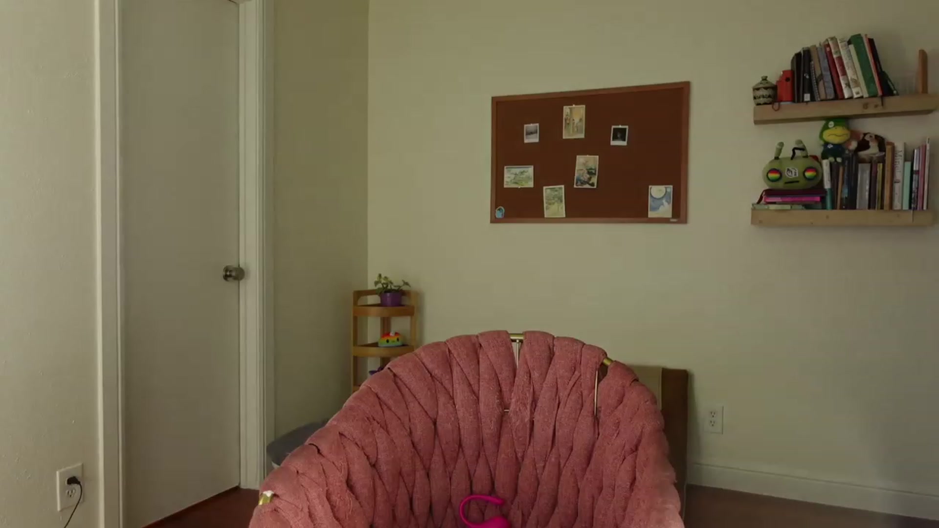 Gallery image thumbnail from Lil_blueberry's myfreecams stream on, 03/11/2023, 05:37 image 3 of 20