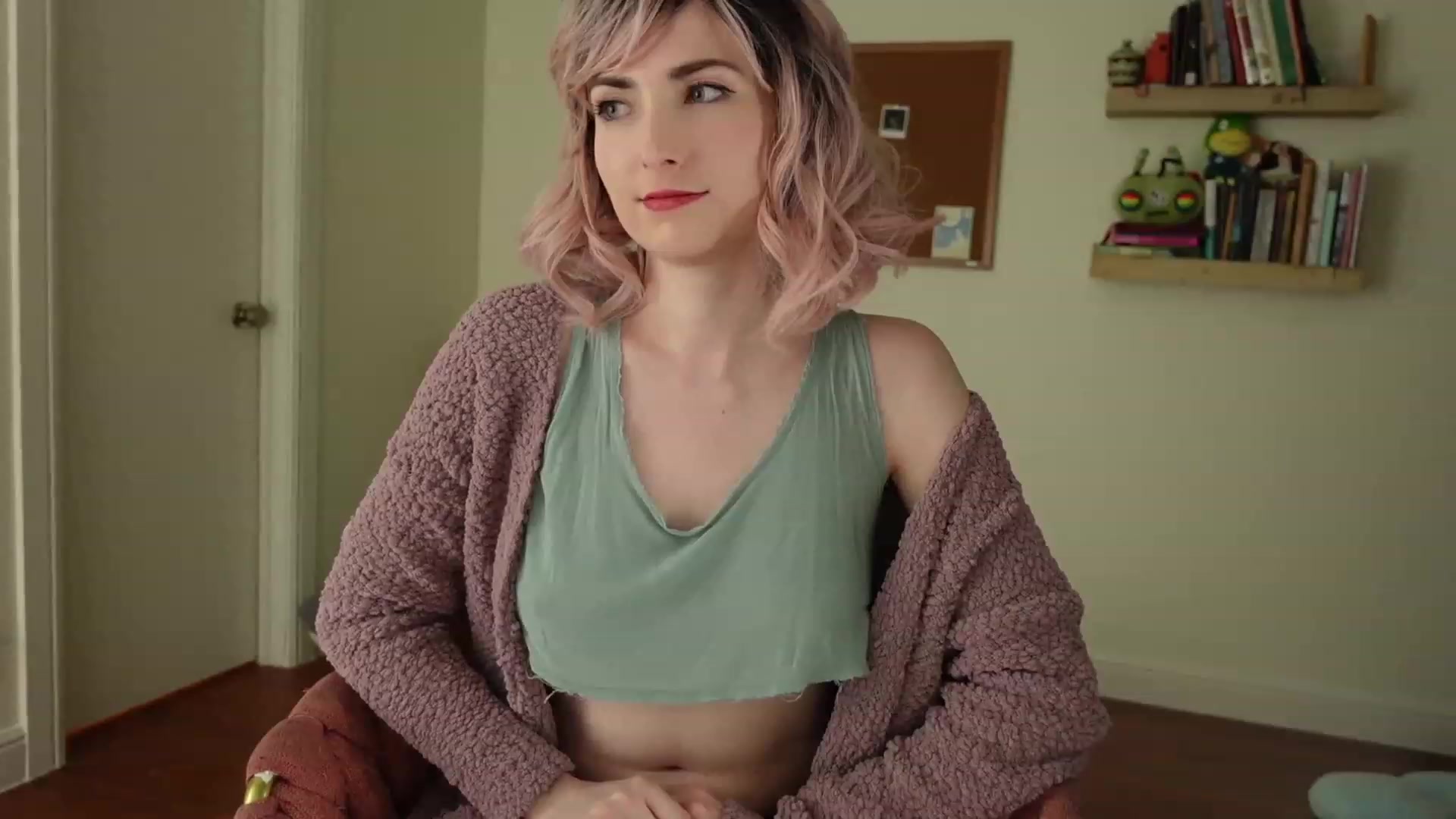 Gallery image thumbnail from Lil_blueberry's myfreecams stream on, 03/12/2023, 04:58 image 9 of 20