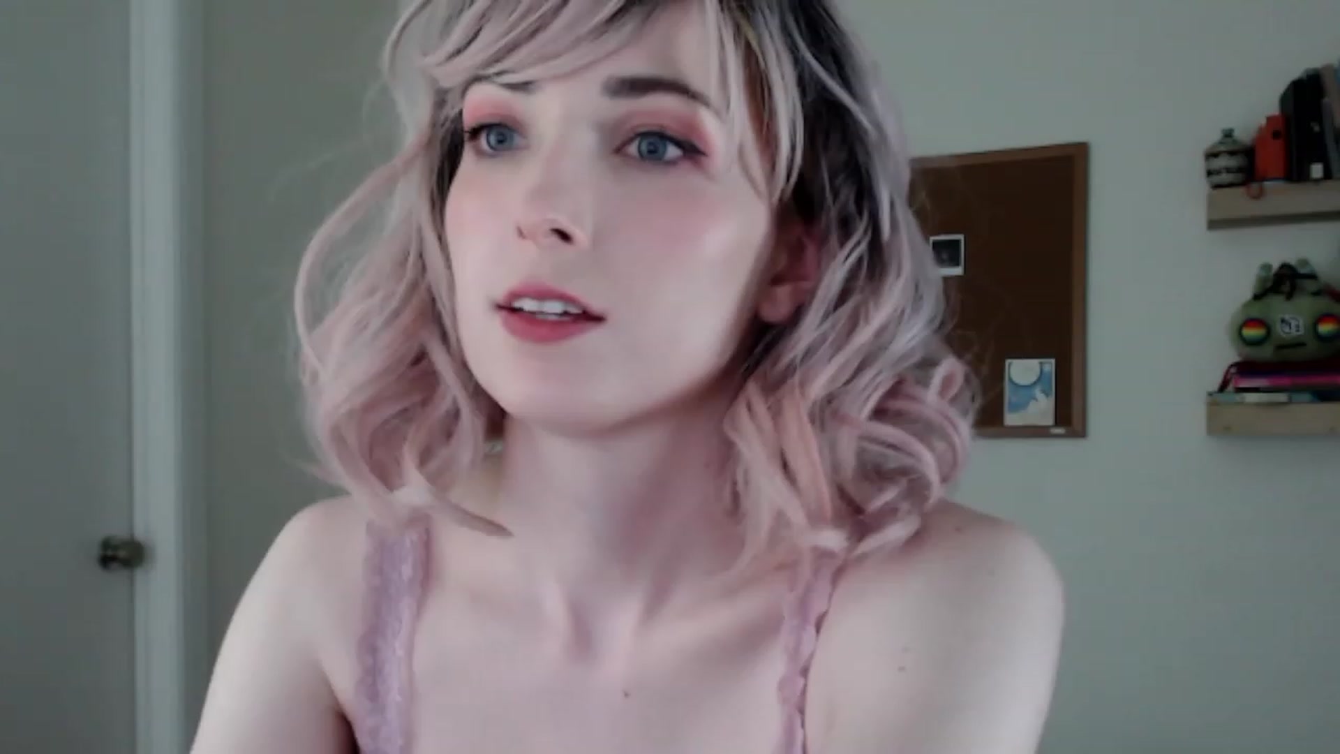 Gallery image thumbnail from Lil_blueberry's myfreecams stream on, 03/15/2023, 03:35 image 1 of 20