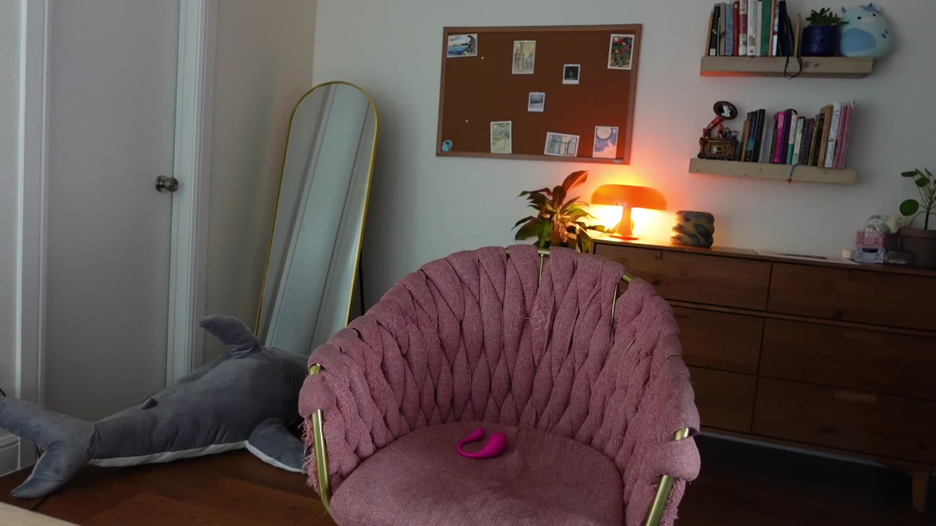 Gallery image thumbnail from Lil_blueberry's myfreecams stream on, 04/05/2023, 02:48 image 13 of 20