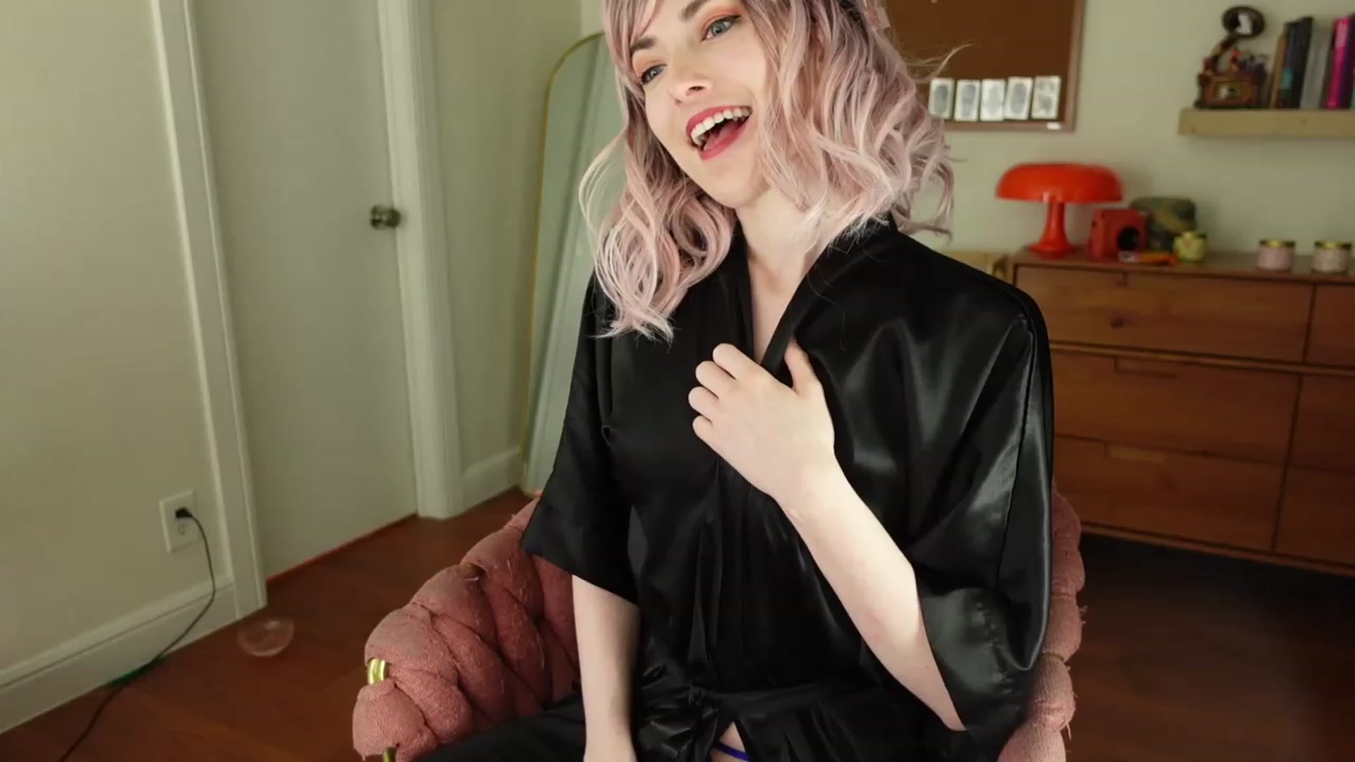Gallery image thumbnail from Lil_blueberry's myfreecams stream on, 06/13/2023, 20:25 image 3 of 20