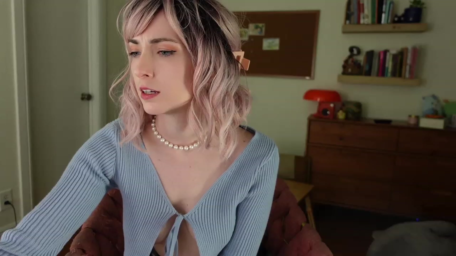 Gallery image thumbnail from Lil_blueberry's myfreecams stream on, 06/20/2023, 02:44 image 15 of 20