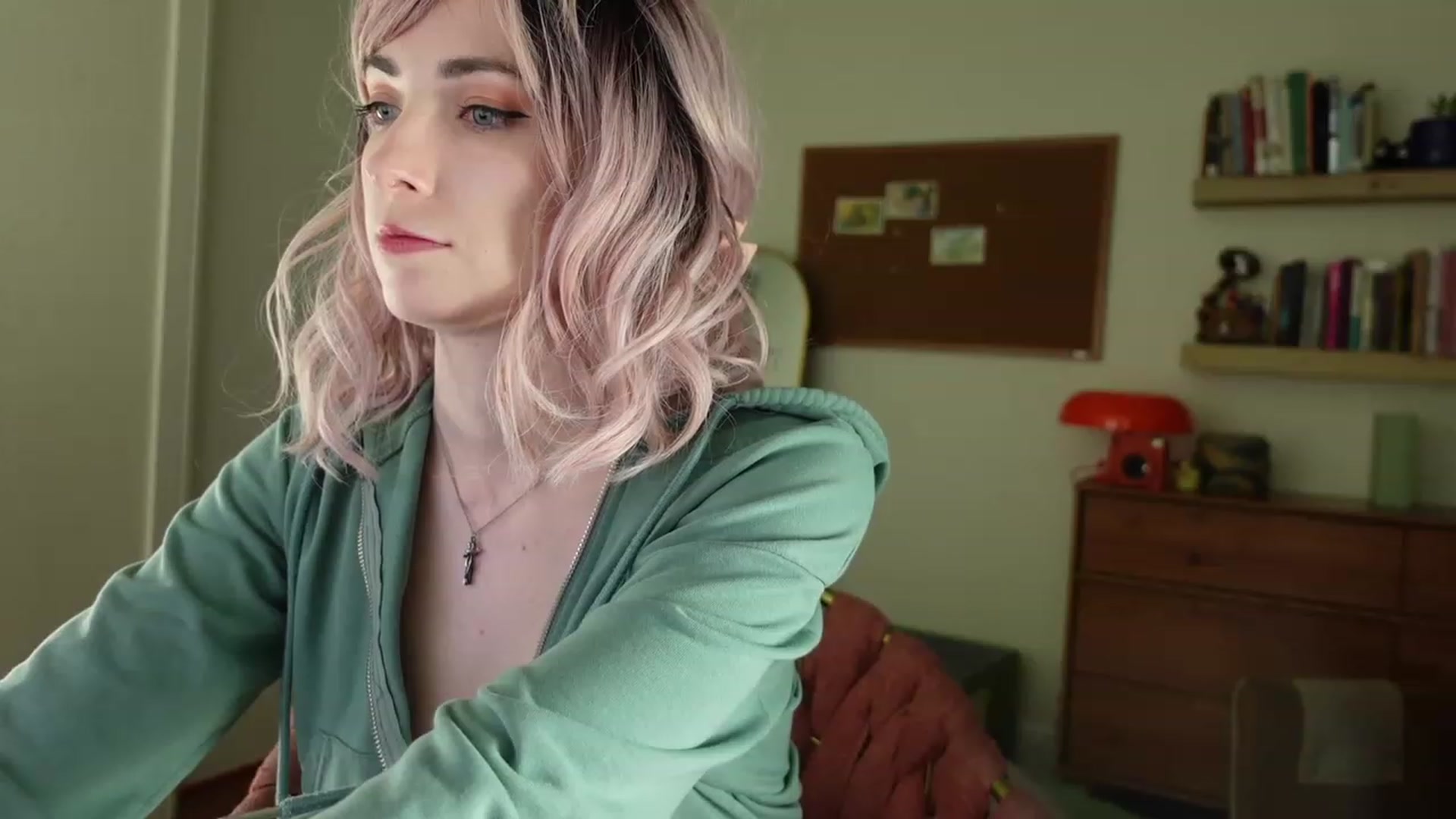 Gallery image thumbnail from Lil_blueberry's myfreecams stream on, 06/27/2023, 02:46 image 14 of 20