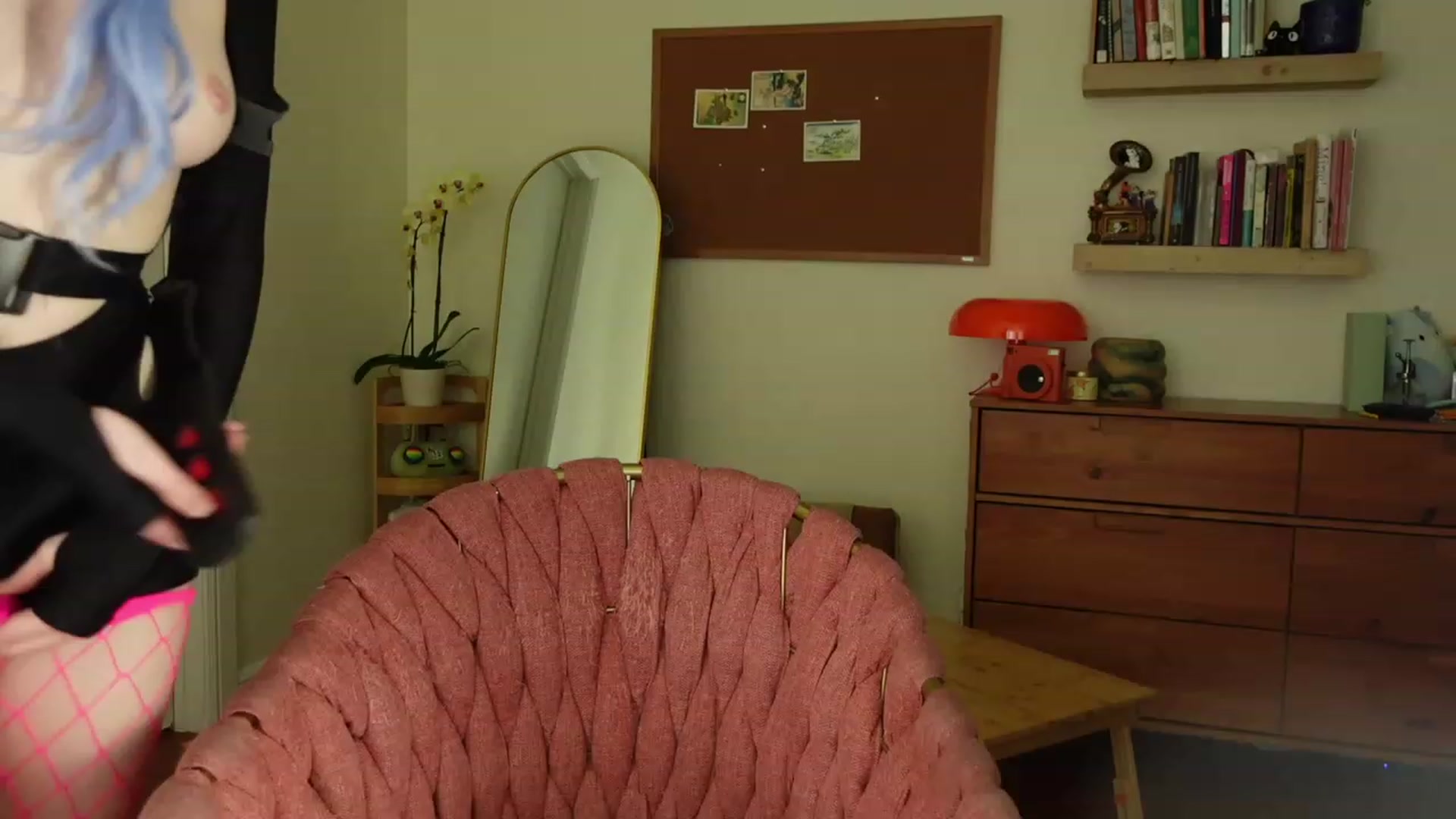 Gallery image thumbnail from Lil_blueberry's myfreecams stream on, 06/30/2023, 01:56 image 10 of 20