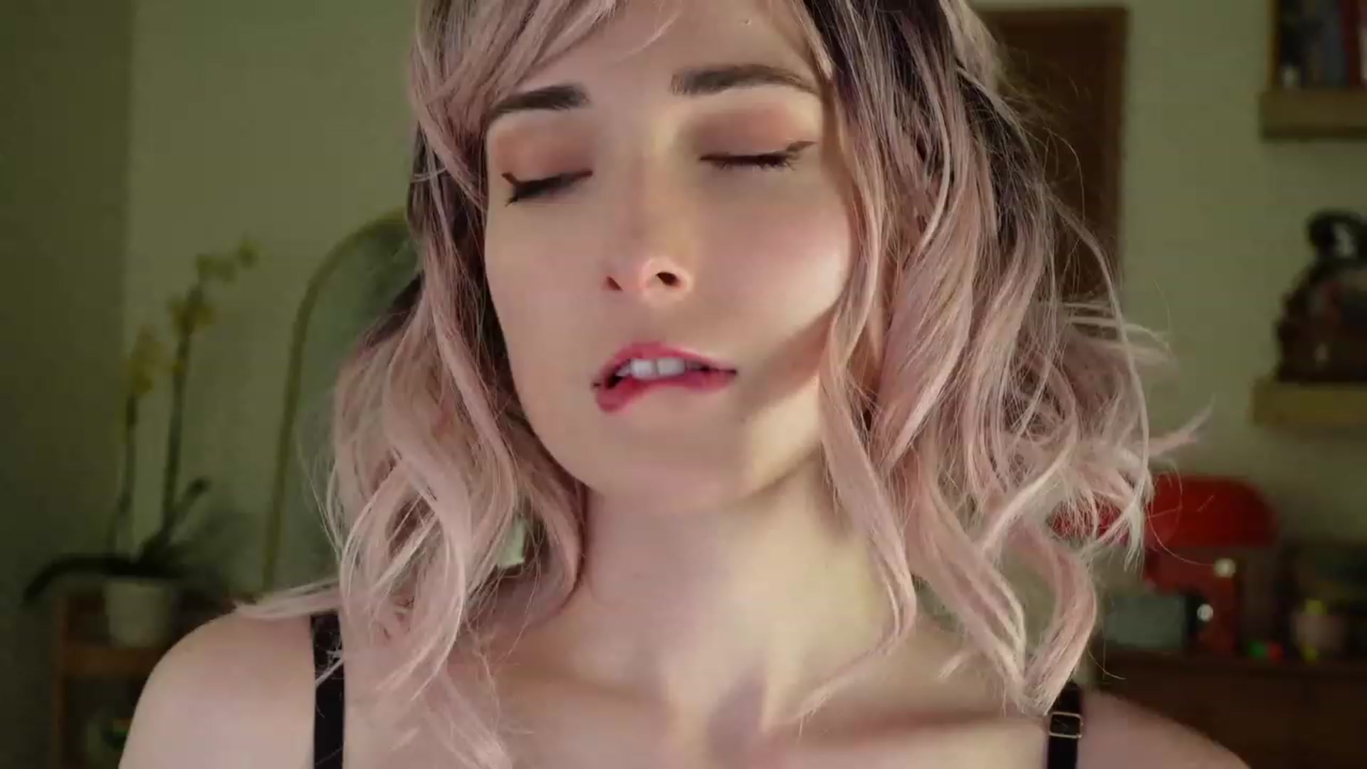 Gallery image thumbnail from Lil_blueberry's myfreecams stream on, 07/14/2023, 03:06 image 1 of 20