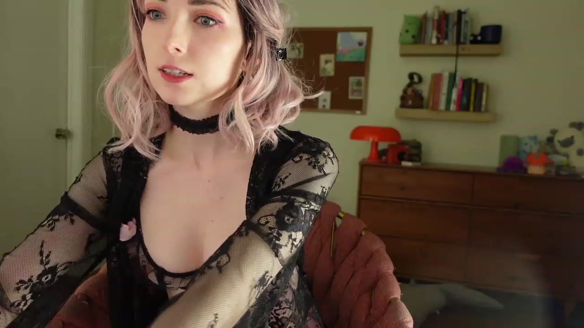 Gallery image thumbnail from Lil_blueberry's myfreecams stream on, 08/11/2023, 02:19 image 16 of 20