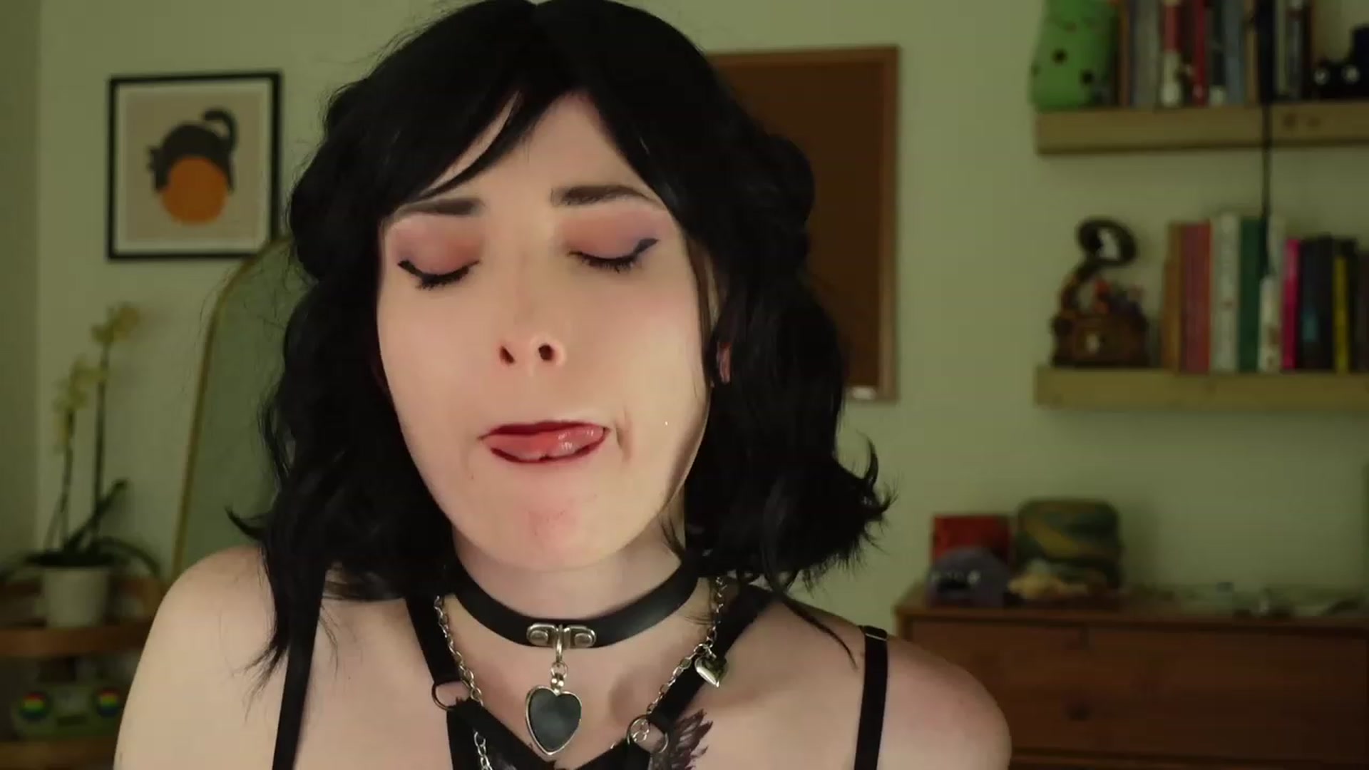 Gallery image thumbnail from Lil_blueberry's myfreecams stream on, 08/29/2023, 03:22 image 2 of 20