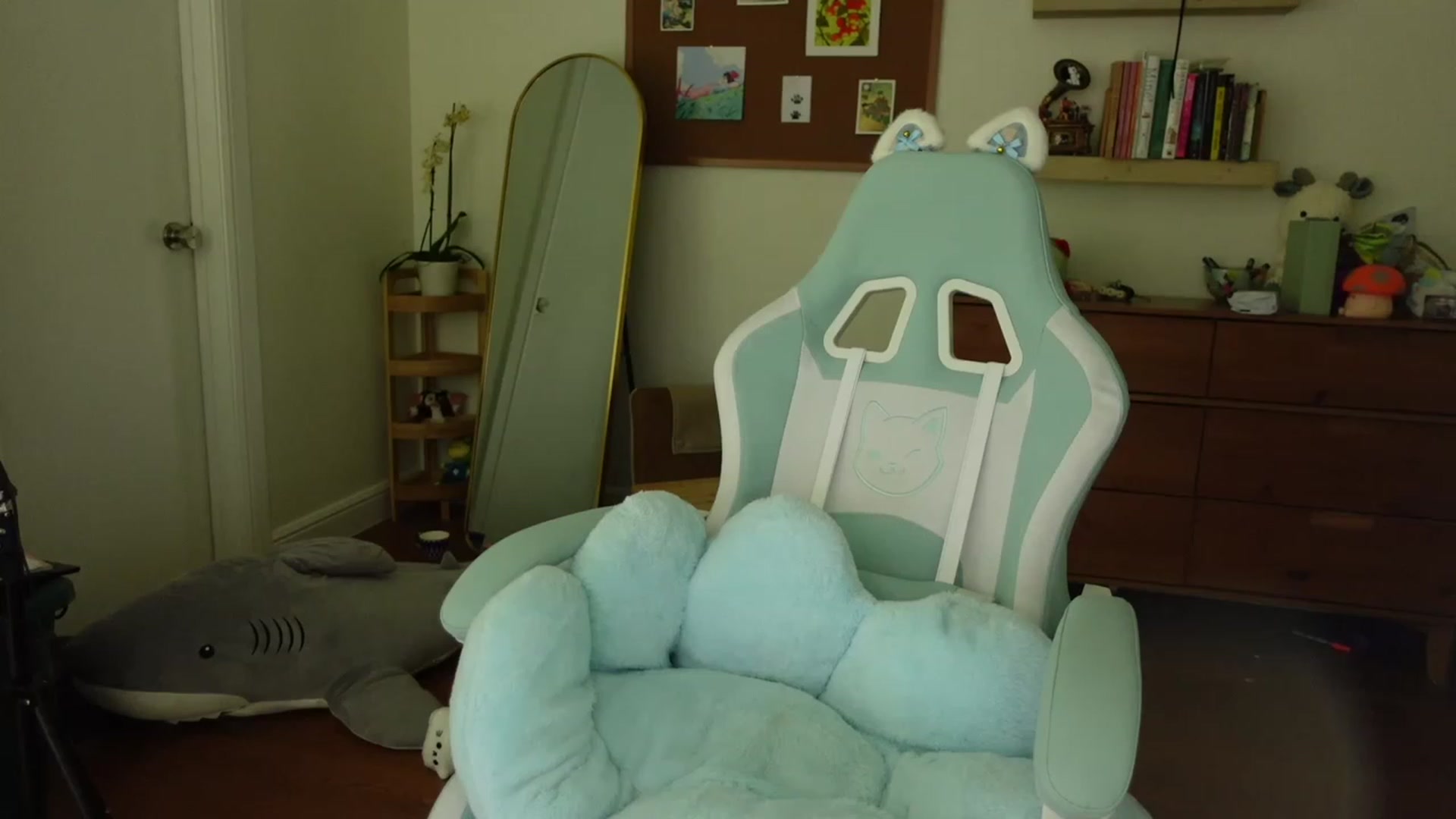 Gallery image thumbnail from Lil_blueberry's myfreecams stream on, 09/06/2023, 04:37 image 11 of 20