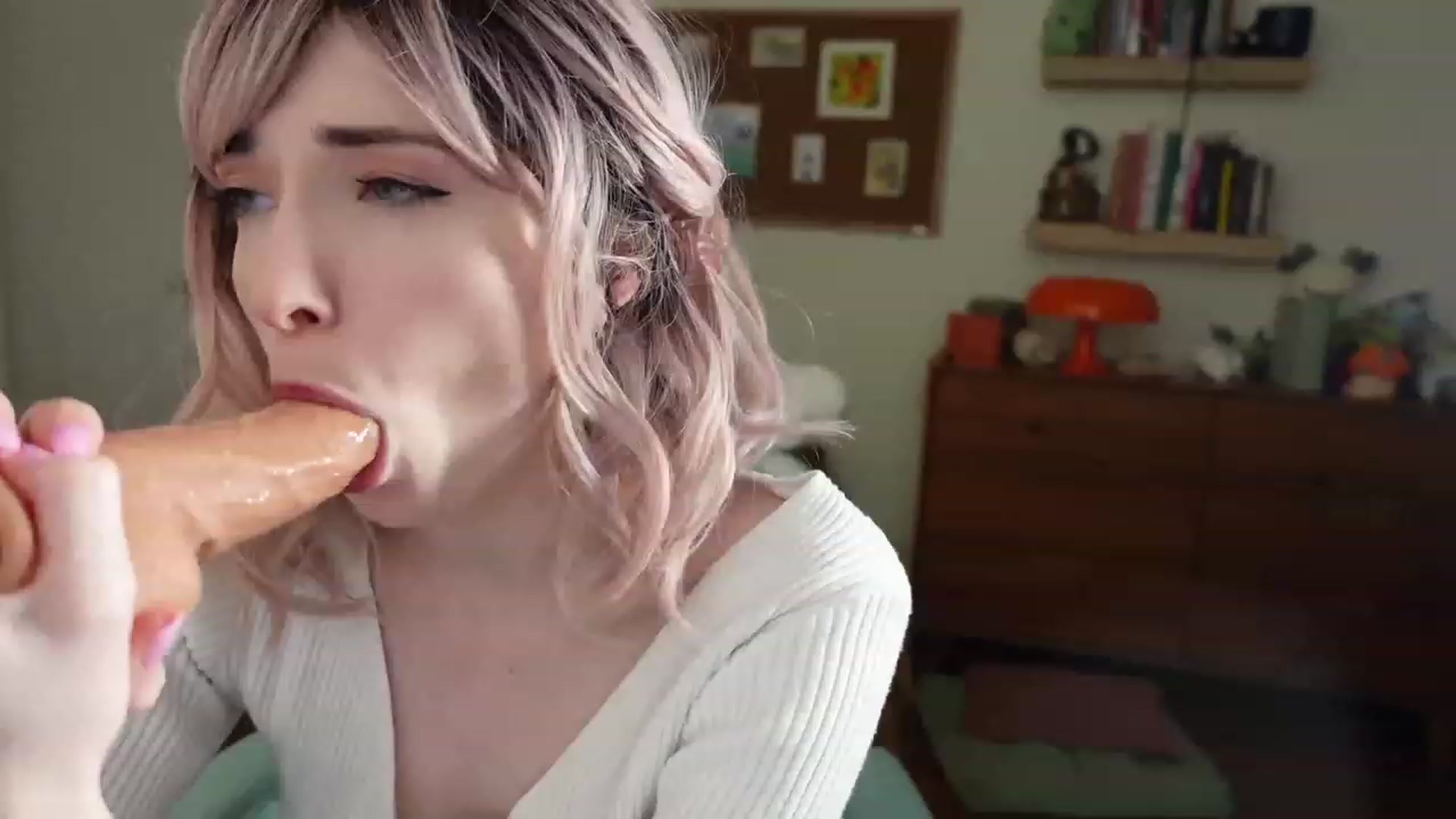 Gallery image thumbnail from Lil_blueberry's myfreecams stream on, 09/12/2023, 03:07 image 20 of 20