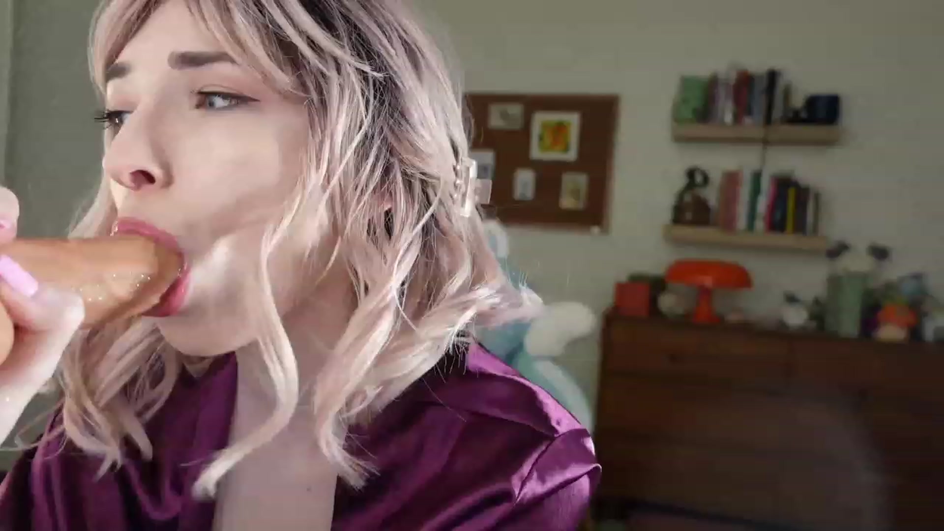 Gallery image thumbnail from Lil_blueberry's myfreecams stream on, 09/13/2023, 02:58 image 2 of 20