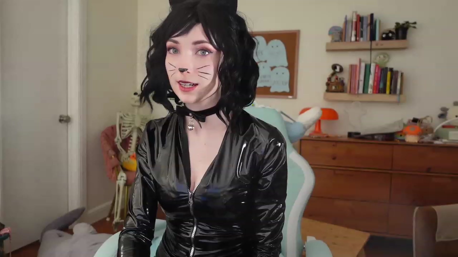 Gallery image thumbnail from Lil_blueberry's myfreecams stream on, 10/05/2023, 02:09 image 12 of 20