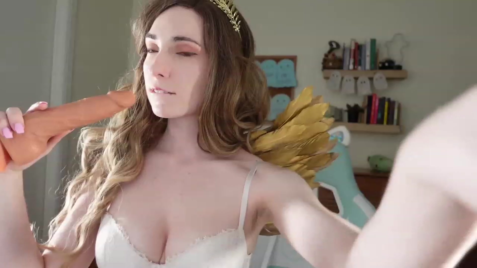 Gallery image thumbnail from Lil_blueberry's myfreecams stream on, 10/08/2023, 03:48 image 10 of 20