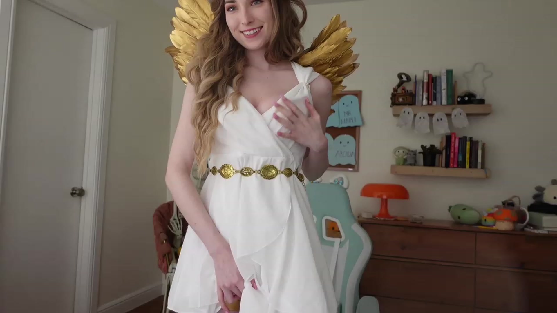 Gallery image thumbnail from Lil_blueberry's myfreecams stream on, 10/08/2023, 03:48 image 2 of 20