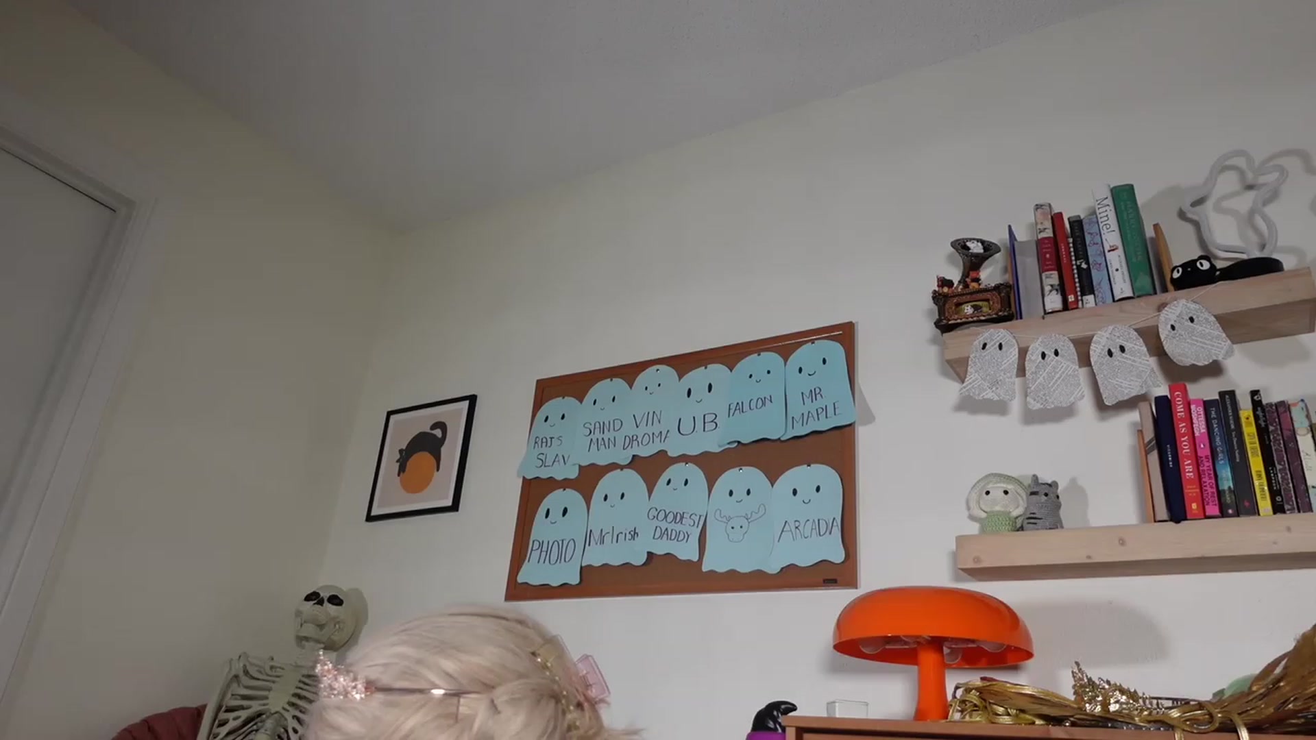 Gallery image thumbnail from Lil_blueberry's myfreecams stream on, 10/09/2023, 01:32 image 12 of 20