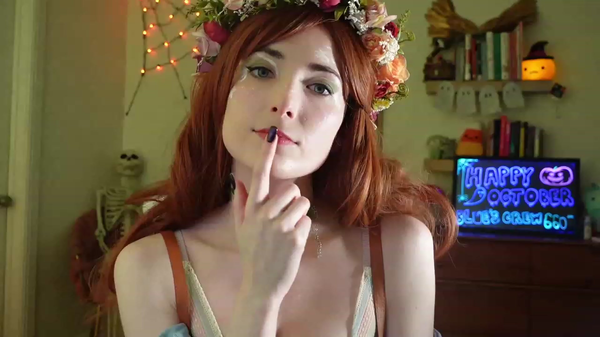 Gallery image thumbnail from Lil_blueberry's myfreecams stream on, 10/11/2023, 01:36 image 13 of 20