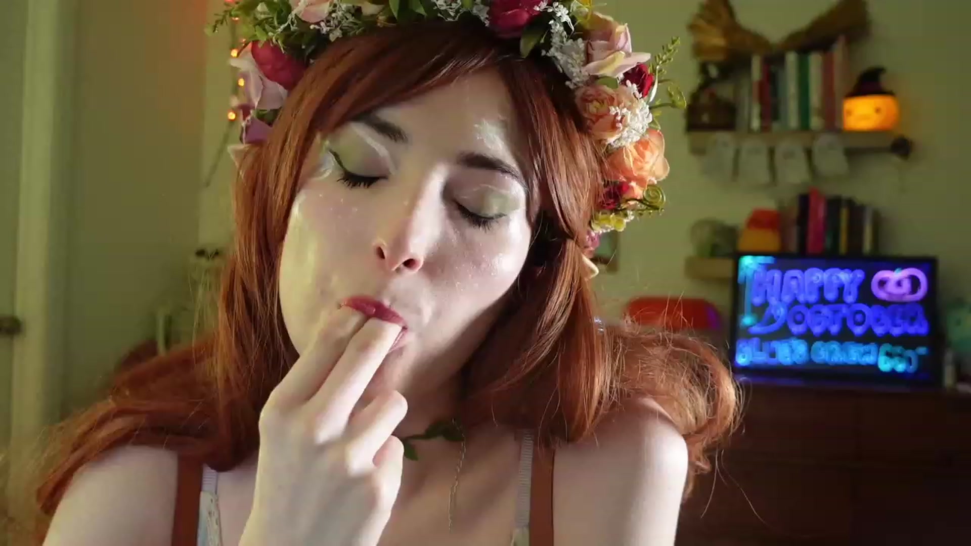 Gallery image thumbnail from Lil_blueberry's myfreecams stream on, 10/11/2023, 01:36 image 14 of 20