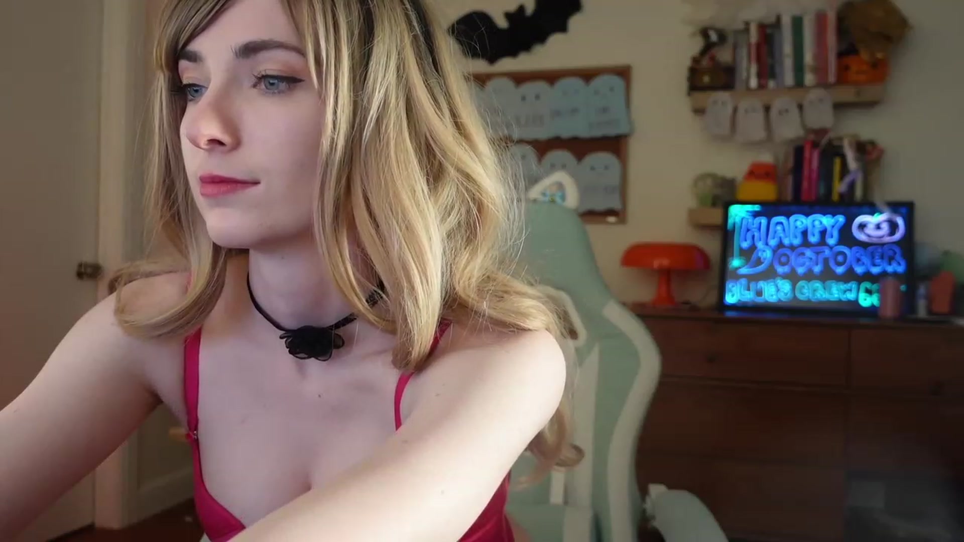 Gallery image thumbnail from Lil_blueberry's myfreecams stream on, 10/20/2023, 03:03 image 13 of 20